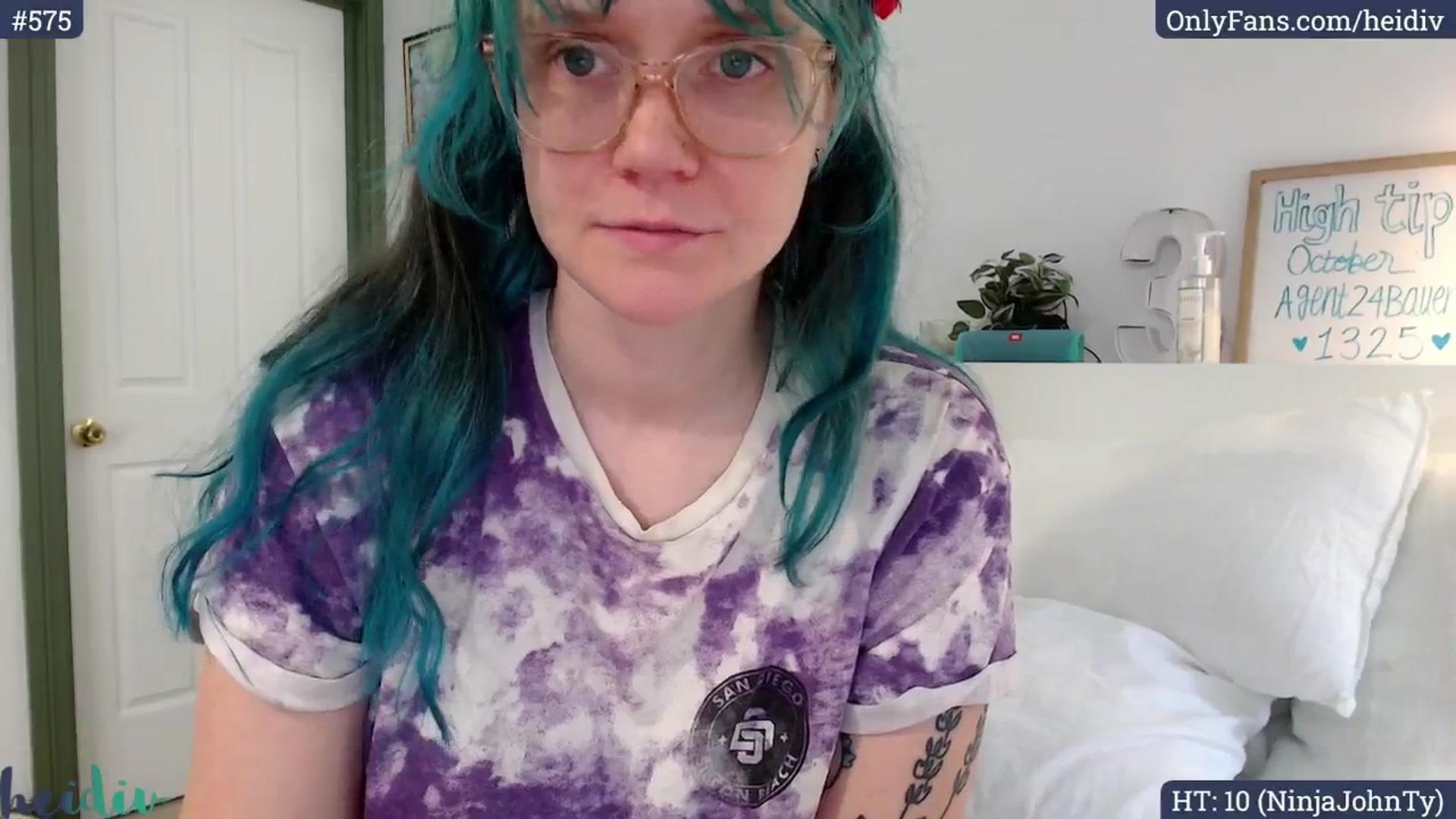 Gallery image thumbnail from Heidiv's myfreecams stream on, 10/07/2024, 01:02 image 6 of 20