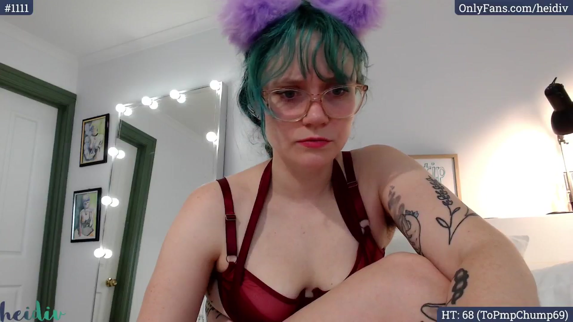 Gallery image thumbnail from Heidiv's myfreecams stream on, 10/14/2024, 24:01 image 11 of 20