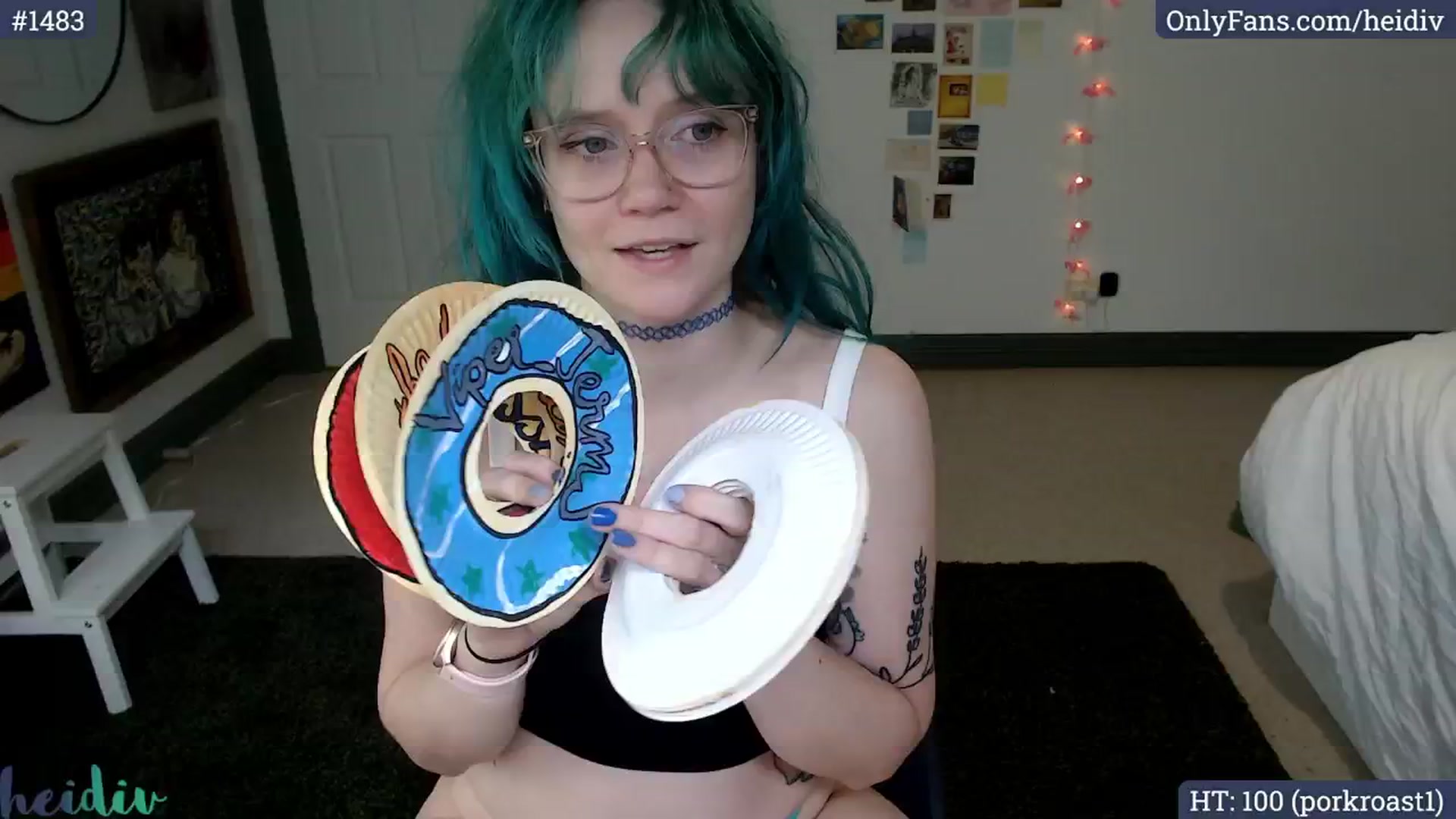 Gallery image thumbnail from Heidiv's myfreecams stream on, 10/20/2024, 24:04 image 6 of 20