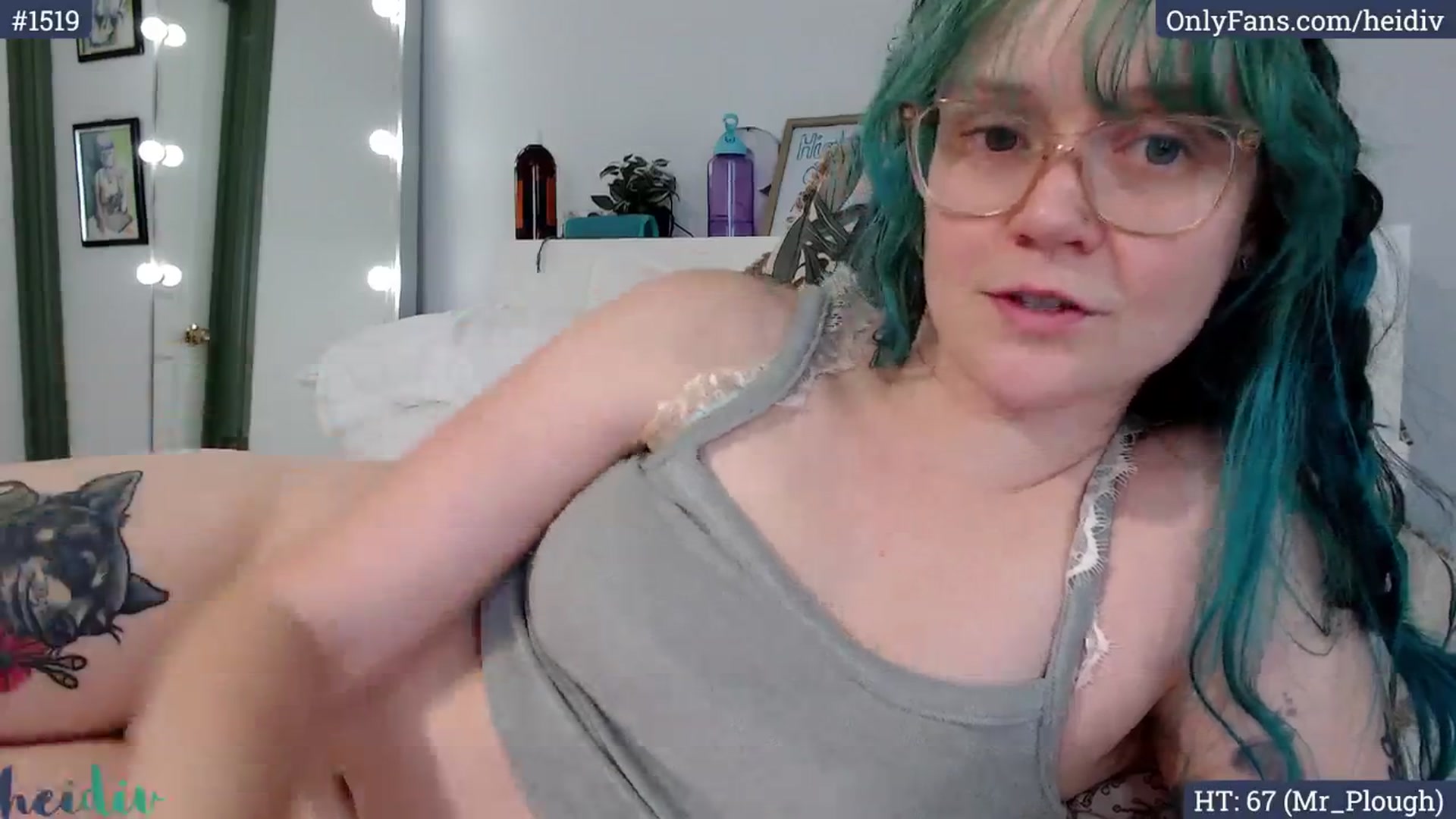 Gallery image thumbnail from Heidiv's myfreecams stream on, 10/25/2024, 11:10 image 6 of 20
