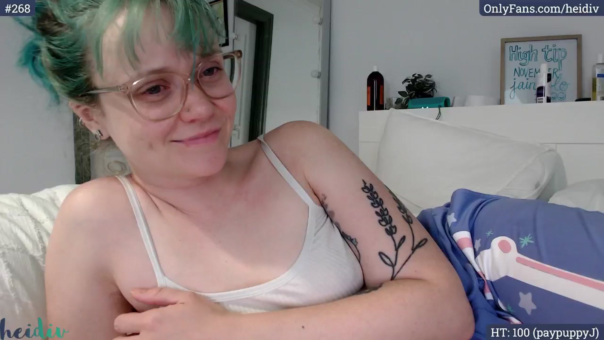 Gallery image thumbnail from Heidiv's myfreecams stream on, 11/02/2024, 10:16 image 1 of 20