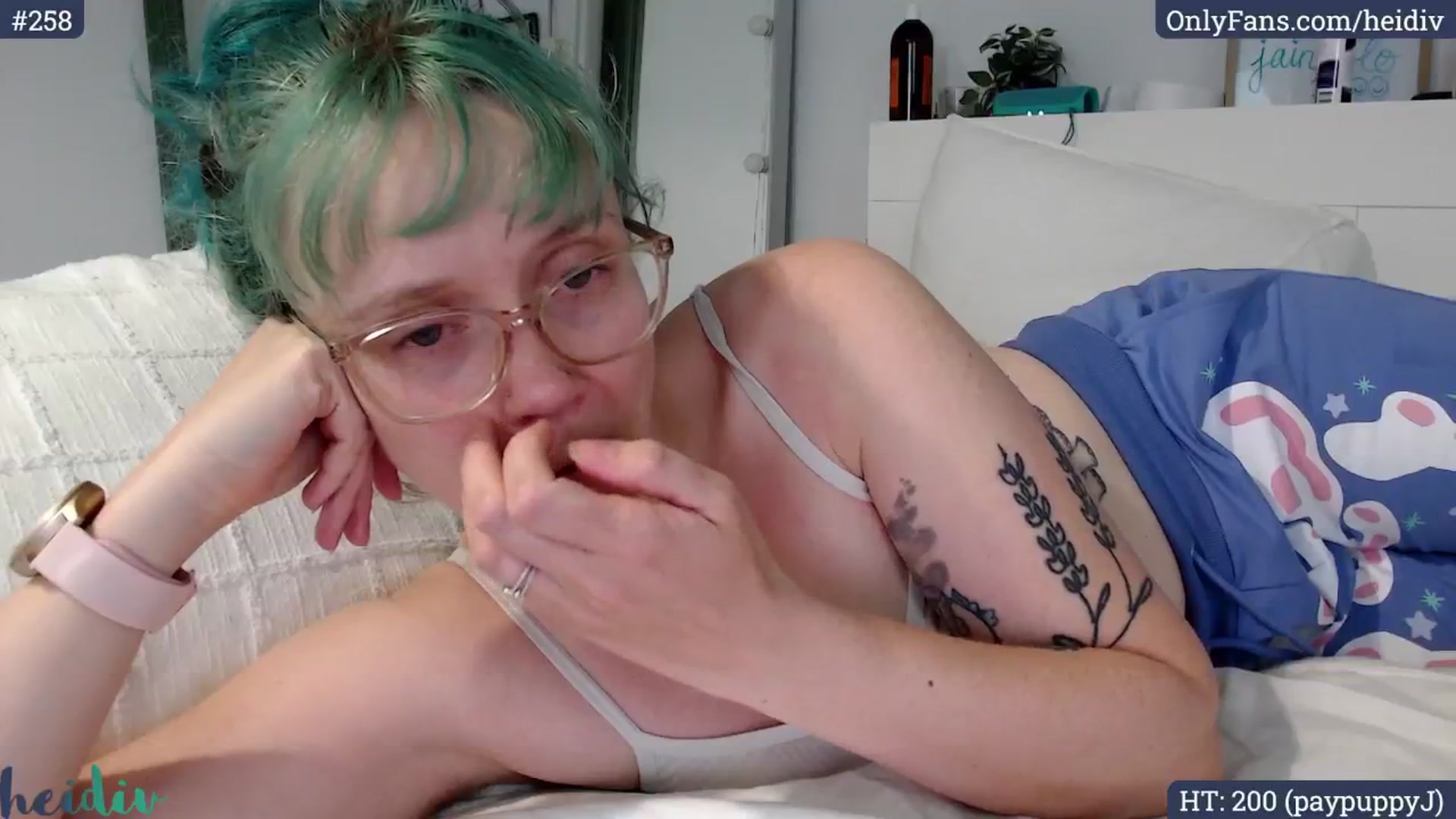 Gallery image thumbnail from Heidiv's myfreecams stream on, 11/02/2024, 10:16 image 2 of 20