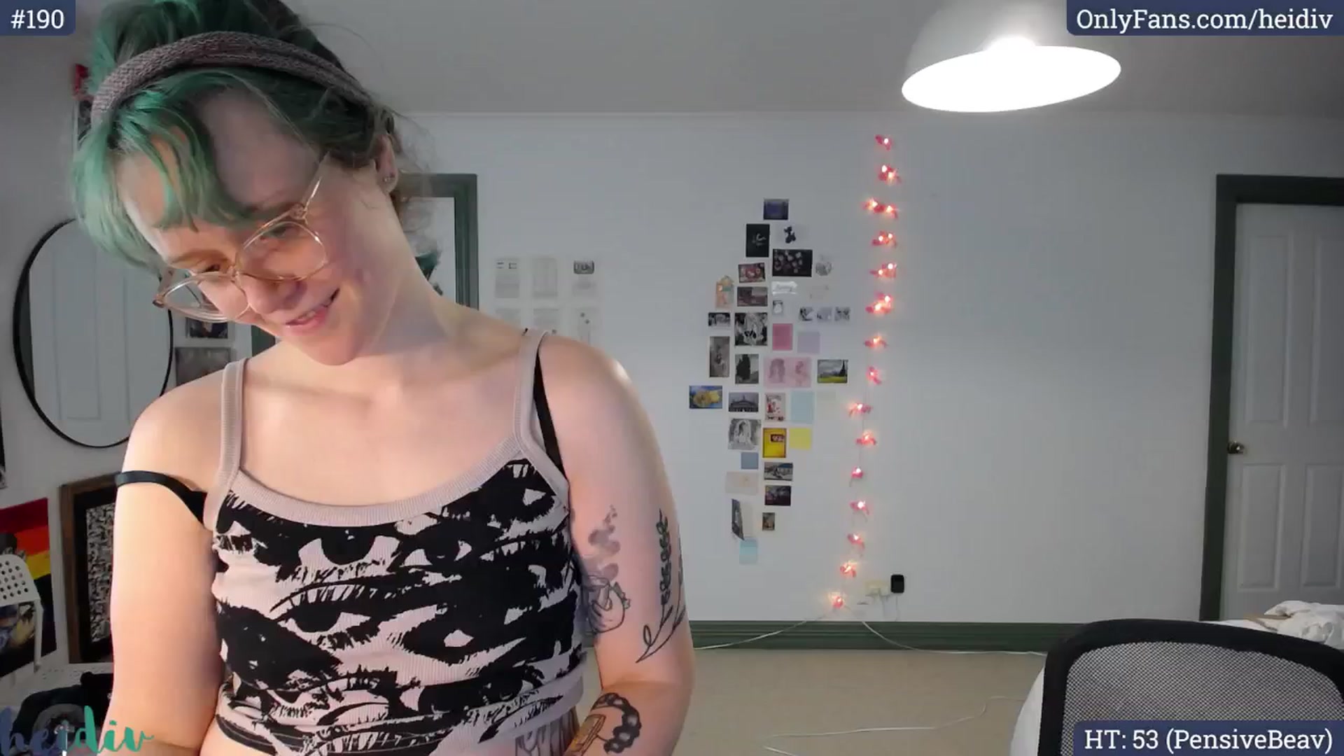 Gallery image thumbnail from Heidiv's myfreecams stream on, 11/04/2024, 24:01 image 18 of 20