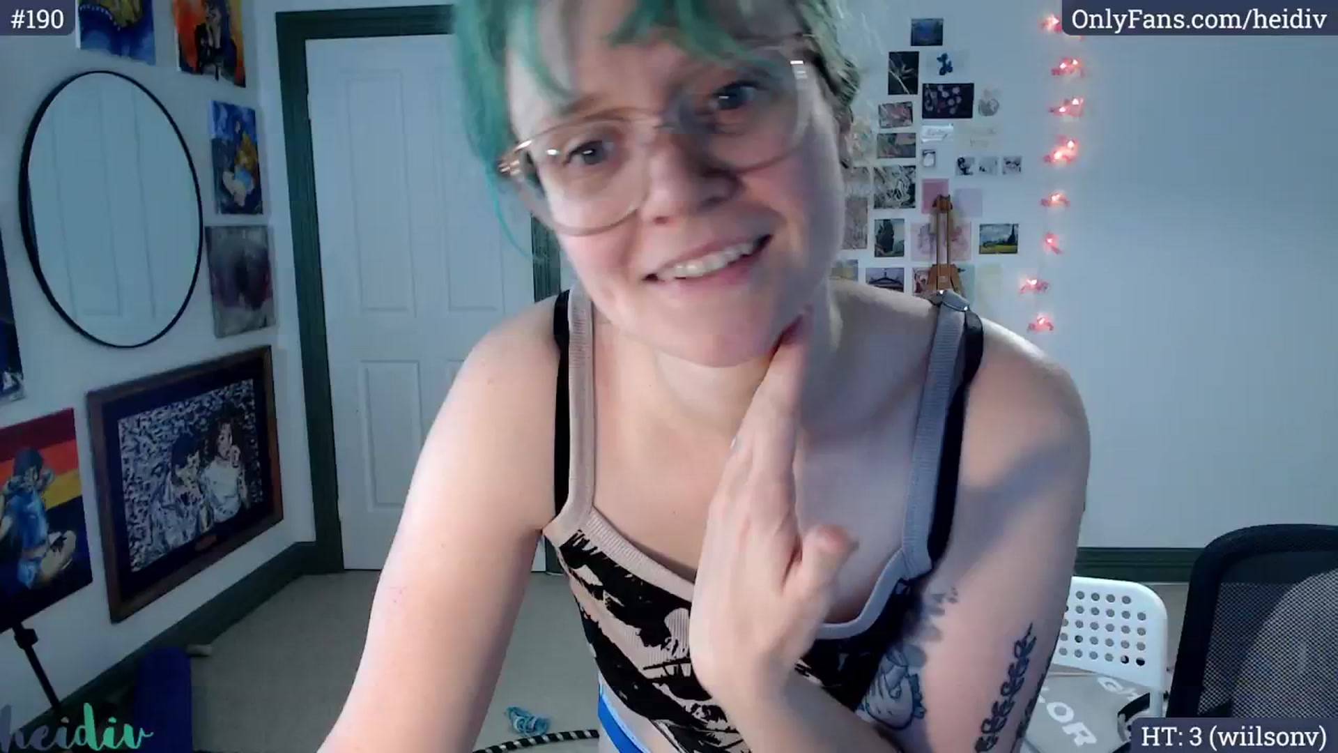 Gallery image thumbnail from Heidiv's myfreecams stream on, 11/04/2024, 24:01 image 4 of 20