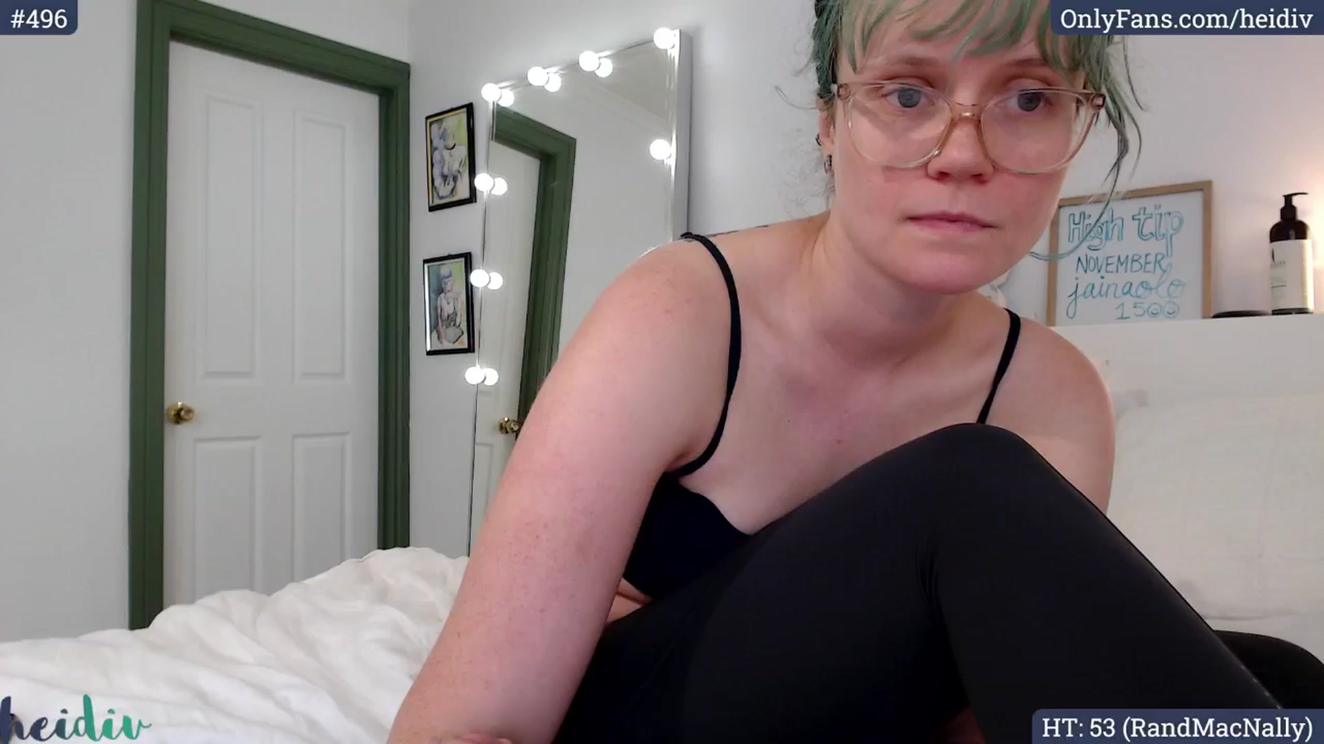 Gallery image thumbnail from Heidiv's myfreecams stream on, 11/11/2024, 01:16 image 12 of 20