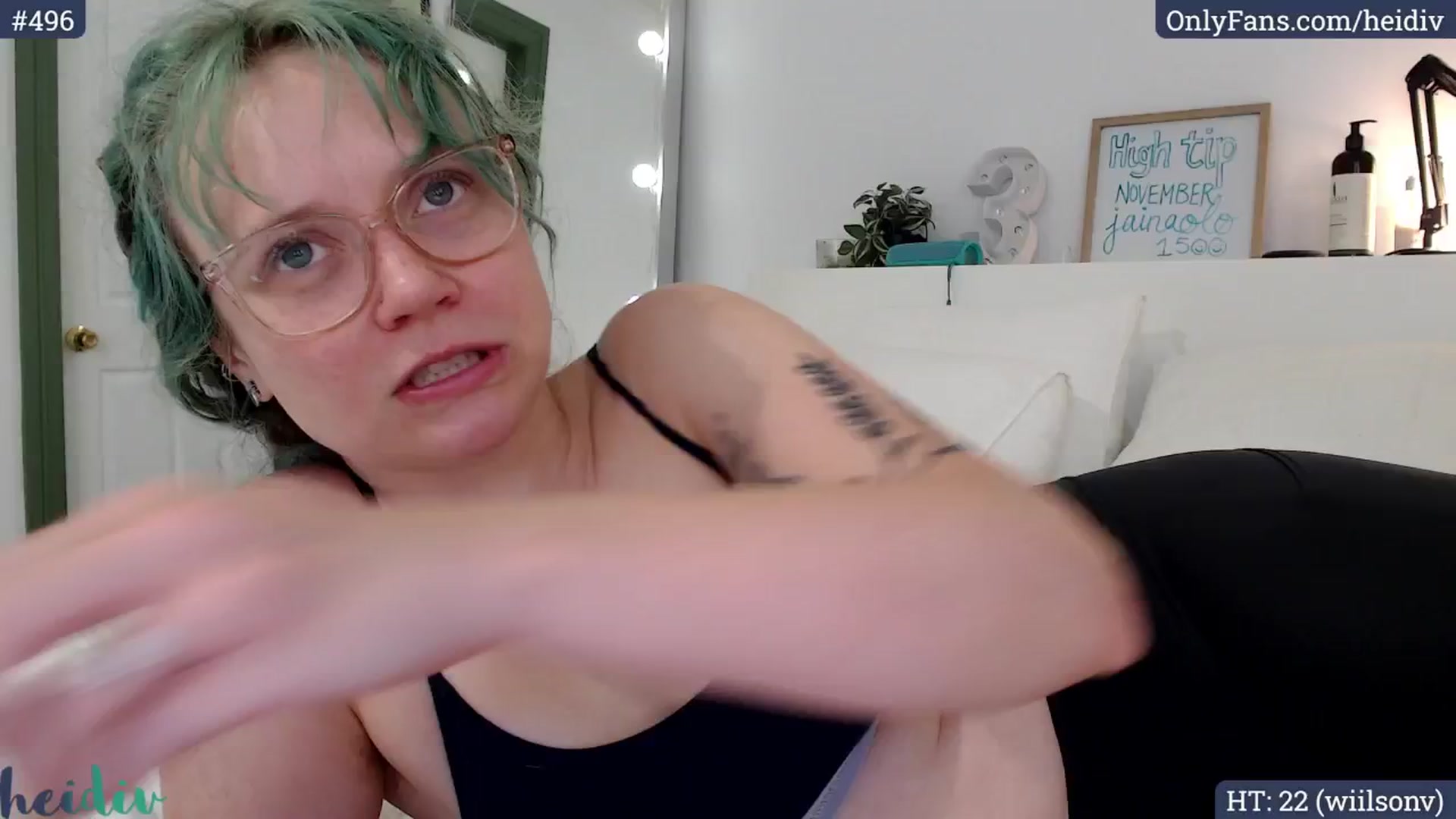 Gallery image thumbnail from Heidiv's myfreecams stream on, 11/11/2024, 01:16 image 4 of 20