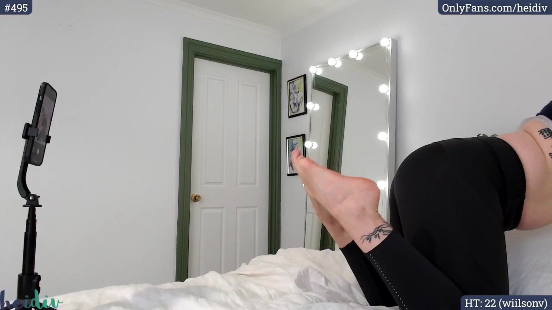 Gallery image thumbnail from Heidiv's myfreecams stream on, 11/11/2024, 01:16 image 2 of 20