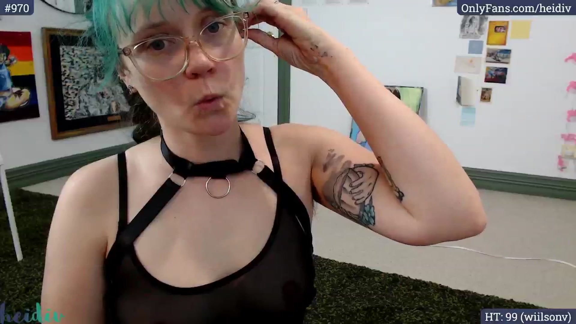 Gallery image thumbnail from Heidiv's myfreecams stream on, 11/21/2024, 03:04 image 18 of 20