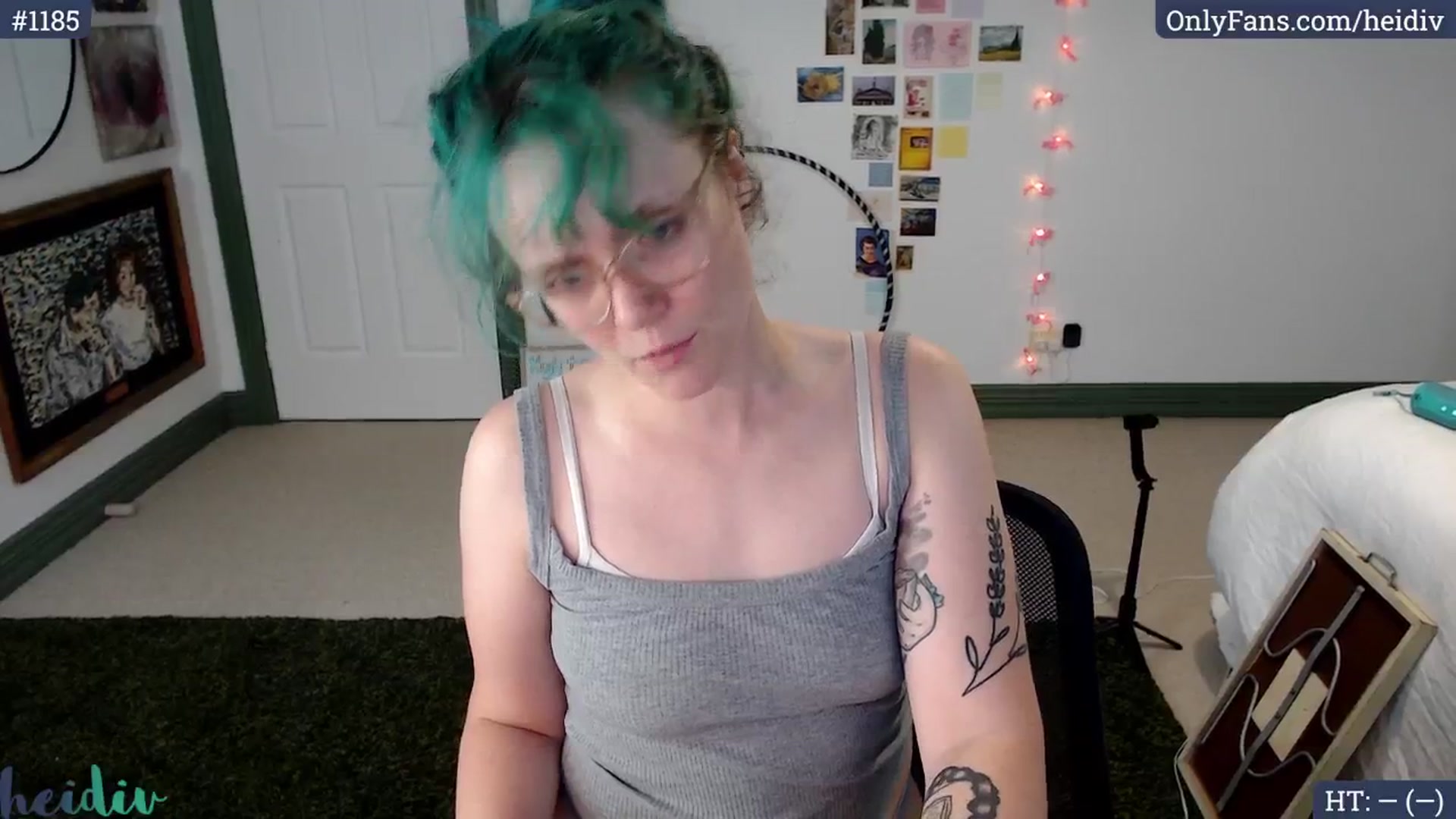 Gallery image thumbnail from Heidiv's myfreecams stream on, 11/29/2024, 08:34 image 10 of 20