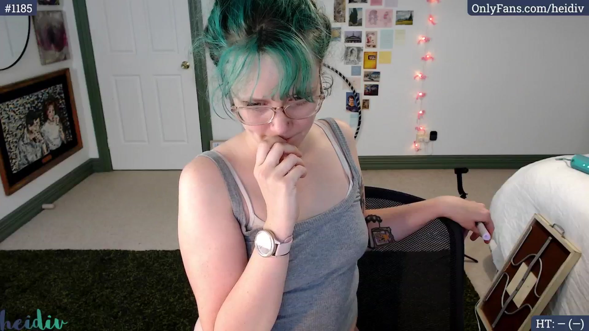 Gallery image thumbnail from Heidiv's myfreecams stream on, 11/29/2024, 08:34 image 8 of 20