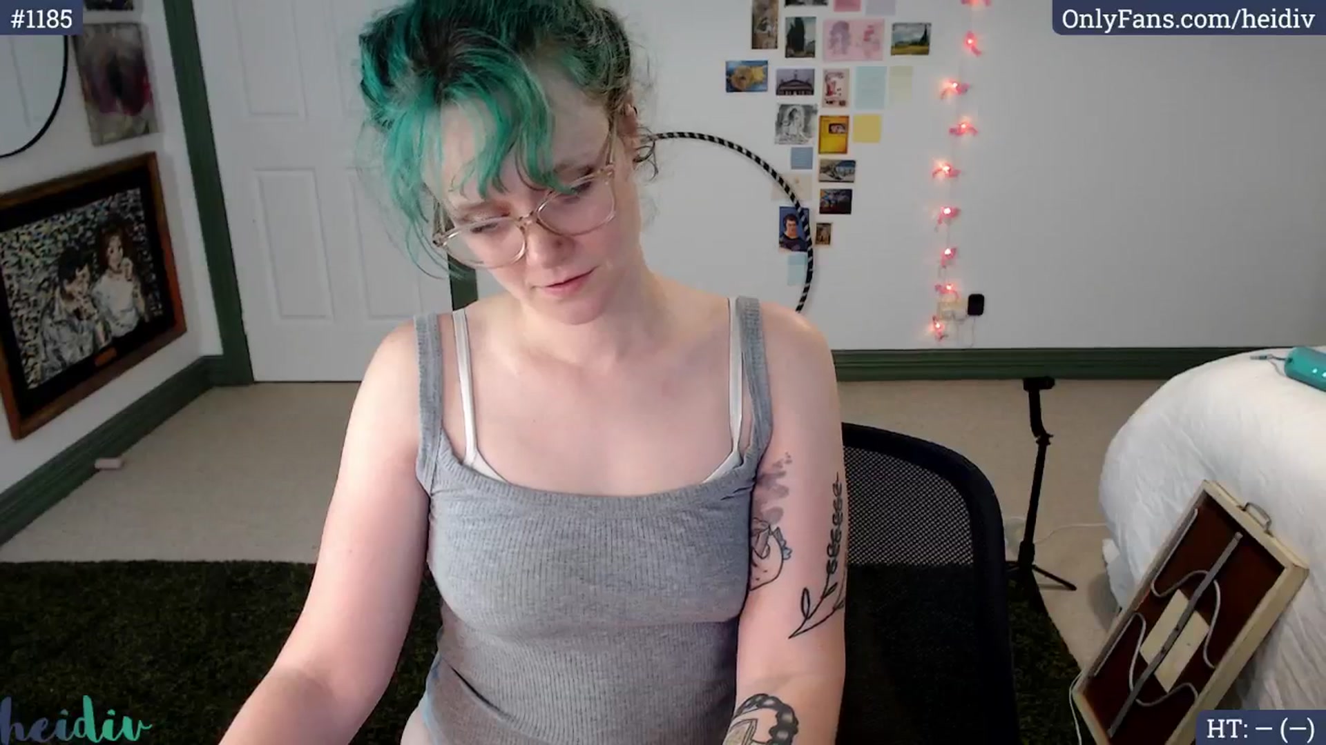 Gallery image thumbnail from Heidiv's myfreecams stream on, 11/29/2024, 08:34 image 12 of 20