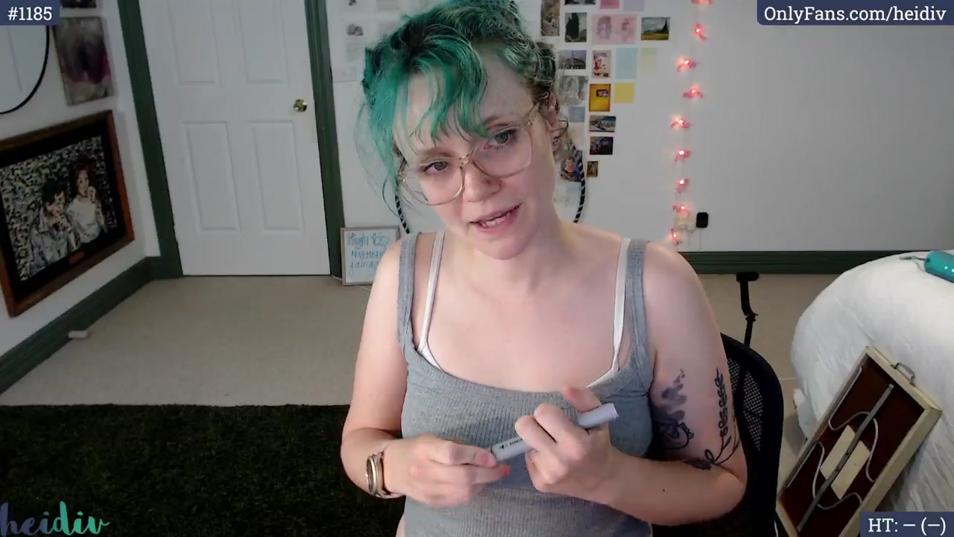 Gallery image thumbnail from Heidiv's myfreecams stream on, 11/29/2024, 08:34 image 13 of 20