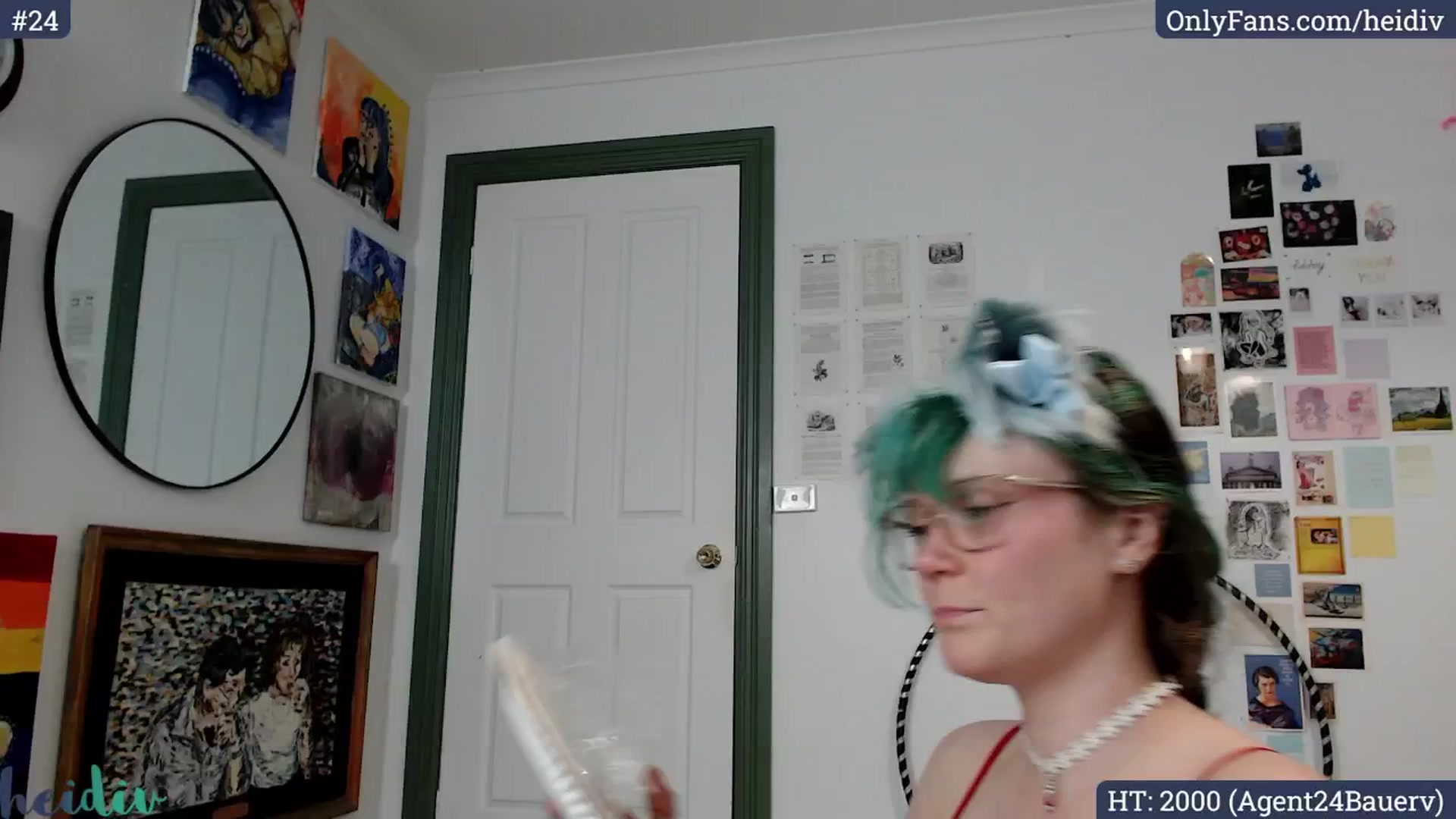 Gallery image thumbnail from Heidiv's myfreecams stream on, 12/01/2024, 08:57 image 6 of 20