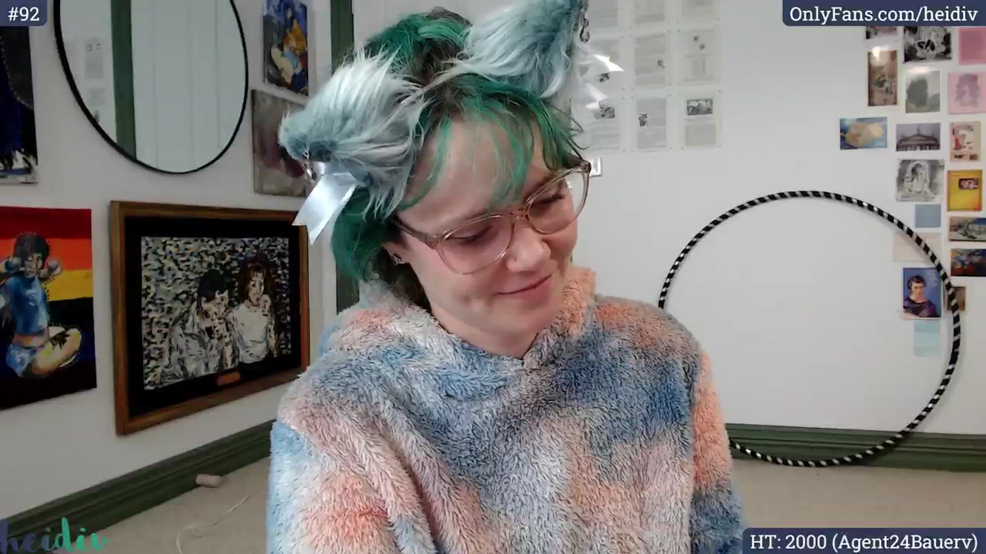 Gallery image thumbnail from Heidiv's myfreecams stream on, 12/01/2024, 11:15 image 15 of 20