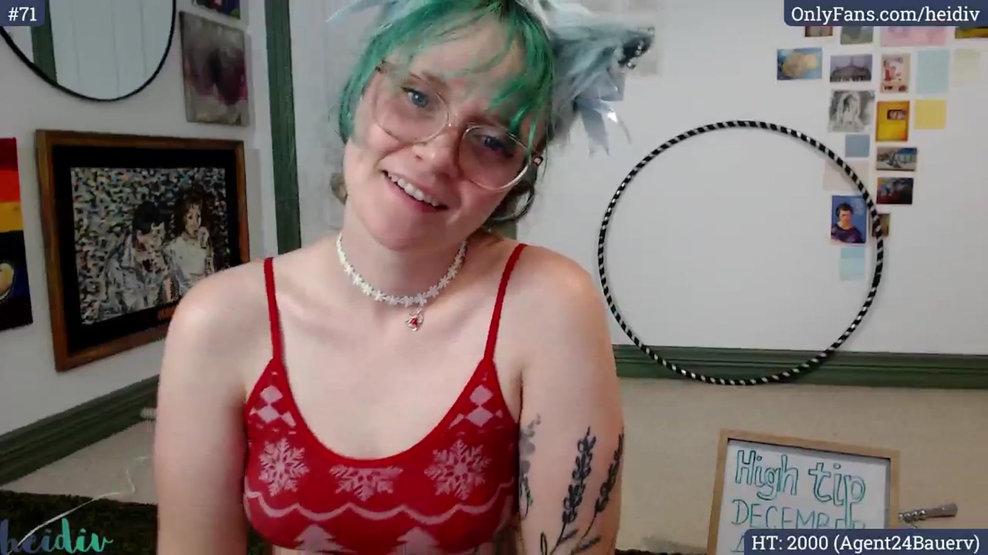 Gallery image thumbnail from Heidiv's myfreecams stream on, 12/01/2024, 11:15 image 8 of 20