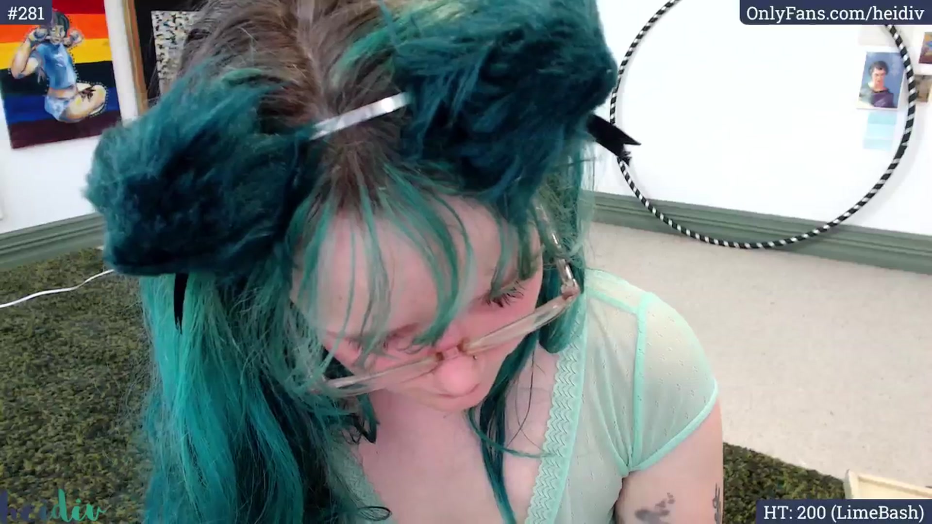 Gallery image thumbnail from Heidiv's myfreecams stream on, 12/02/2024, 02:36 image 18 of 20