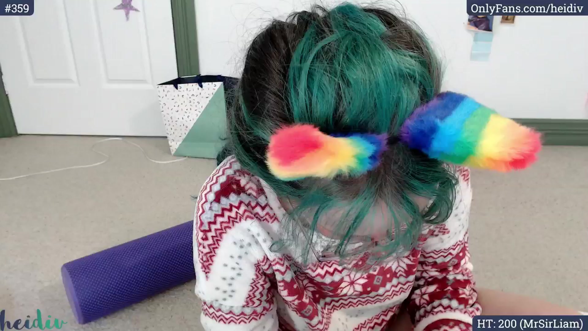 Gallery image thumbnail from Heidiv's myfreecams stream on, 12/03/2024, 02:56 image 9 of 20