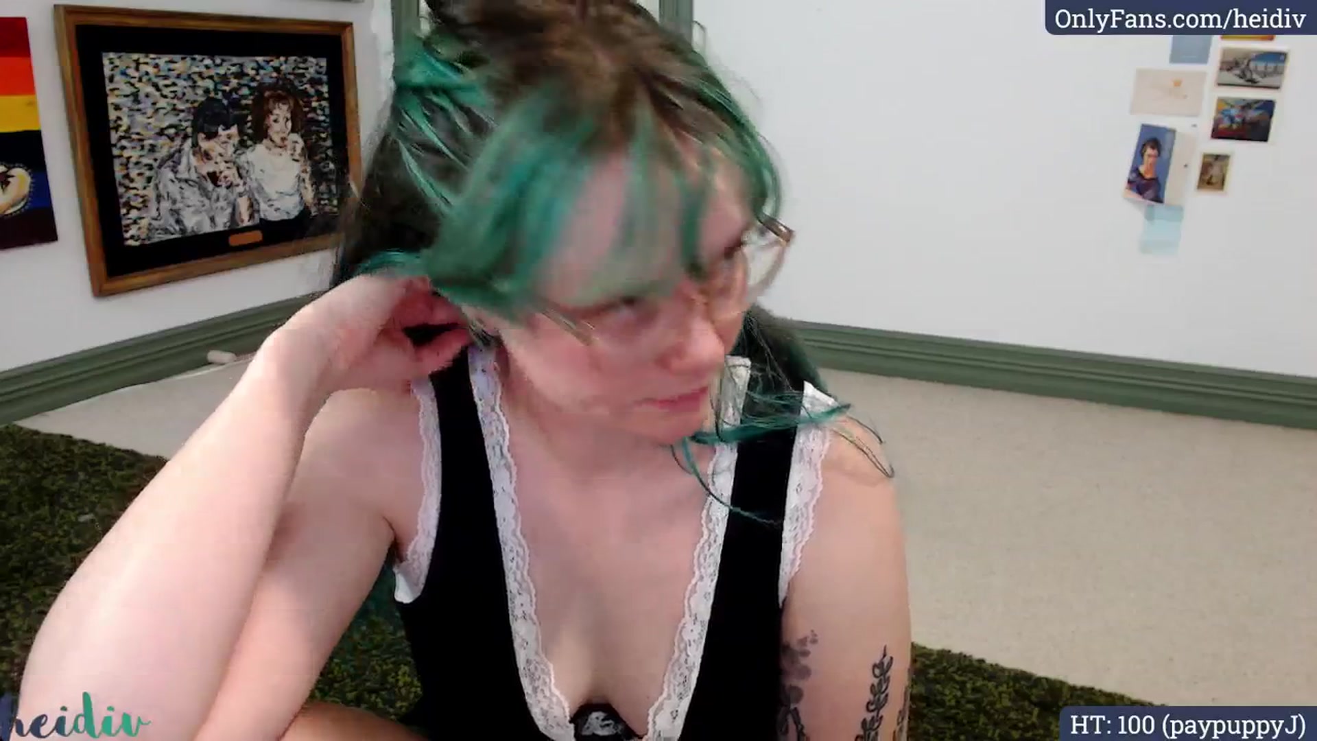 Gallery image thumbnail from Heidiv's myfreecams stream on, 01/01/2025, 10:18 image 15 of 20
