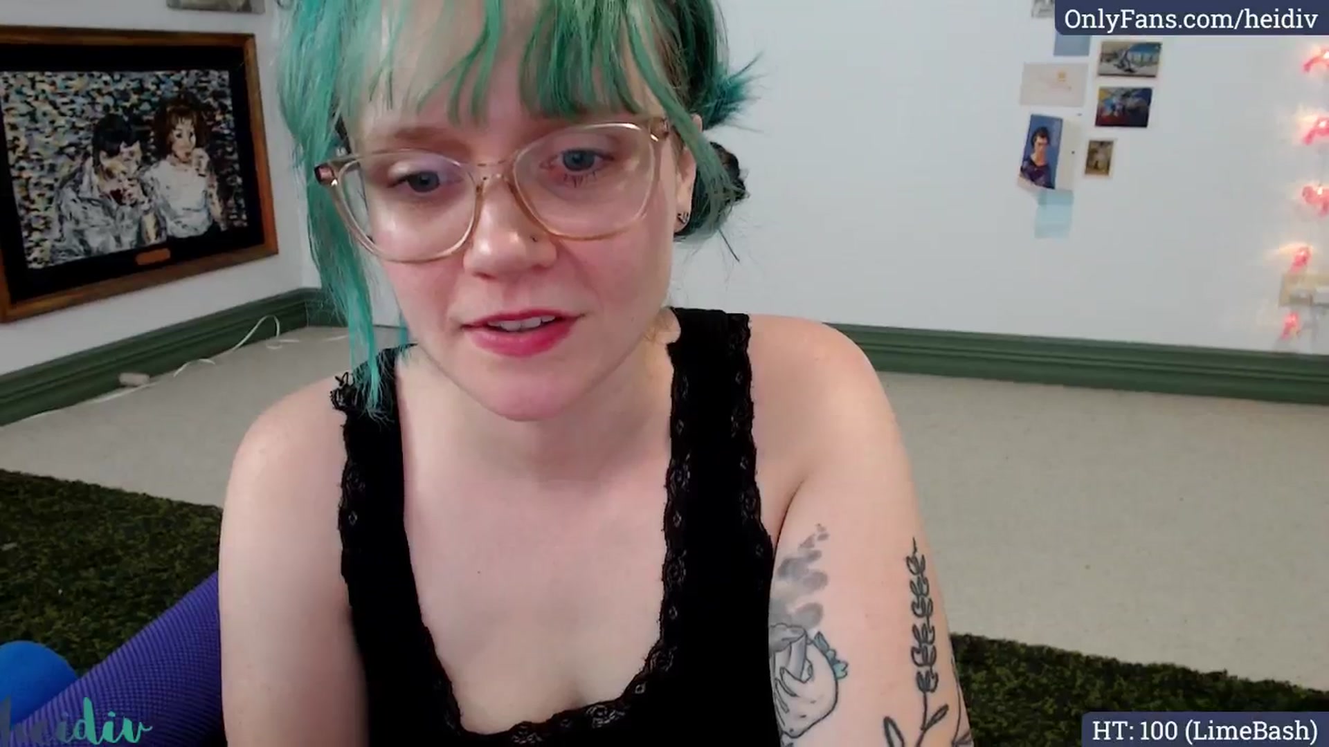 Gallery image thumbnail from Heidiv's myfreecams stream on, 01/02/2025, 03:27 image 14 of 20