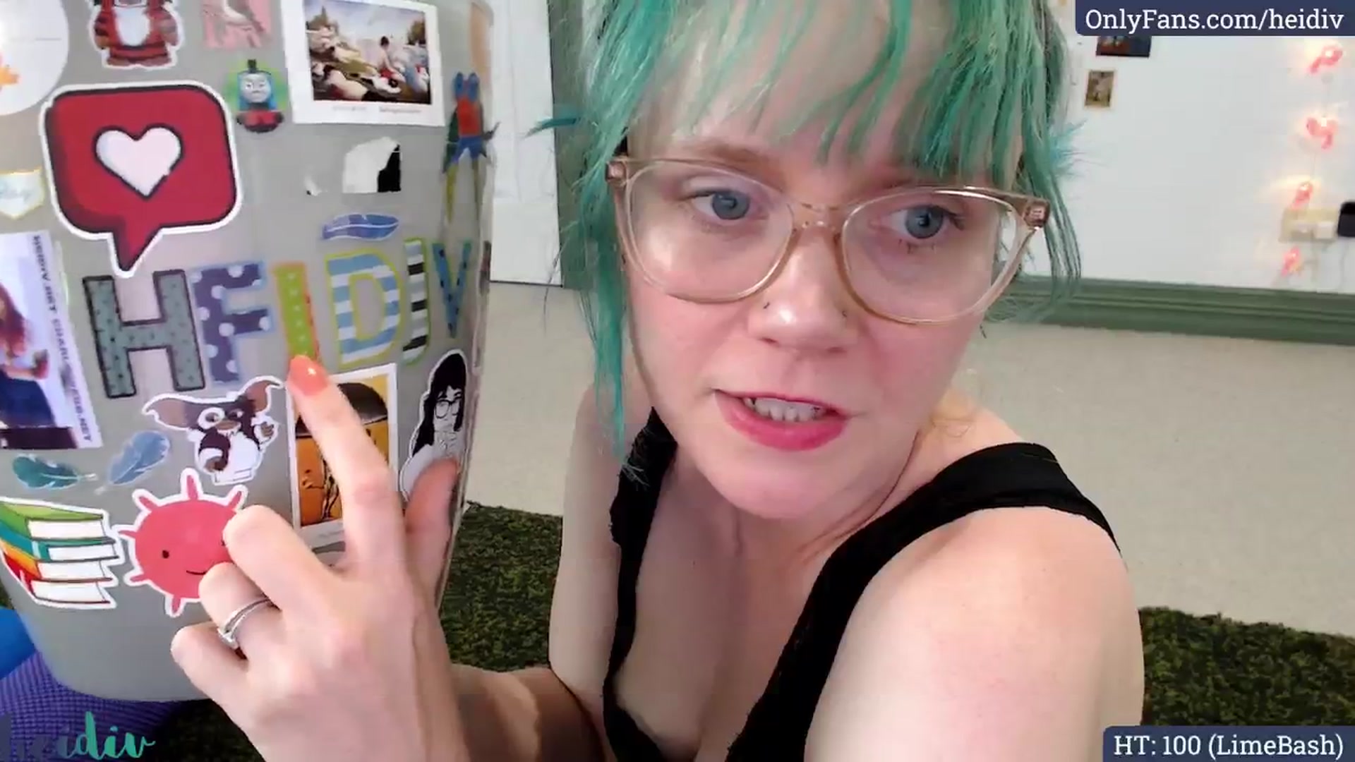 Gallery image thumbnail from Heidiv's myfreecams stream on, 01/02/2025, 03:27 image 11 of 20