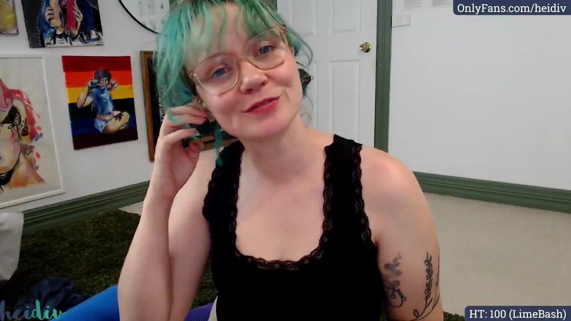 Gallery image thumbnail from Heidiv's myfreecams stream on, 01/02/2025, 04:55 image 15 of 20
