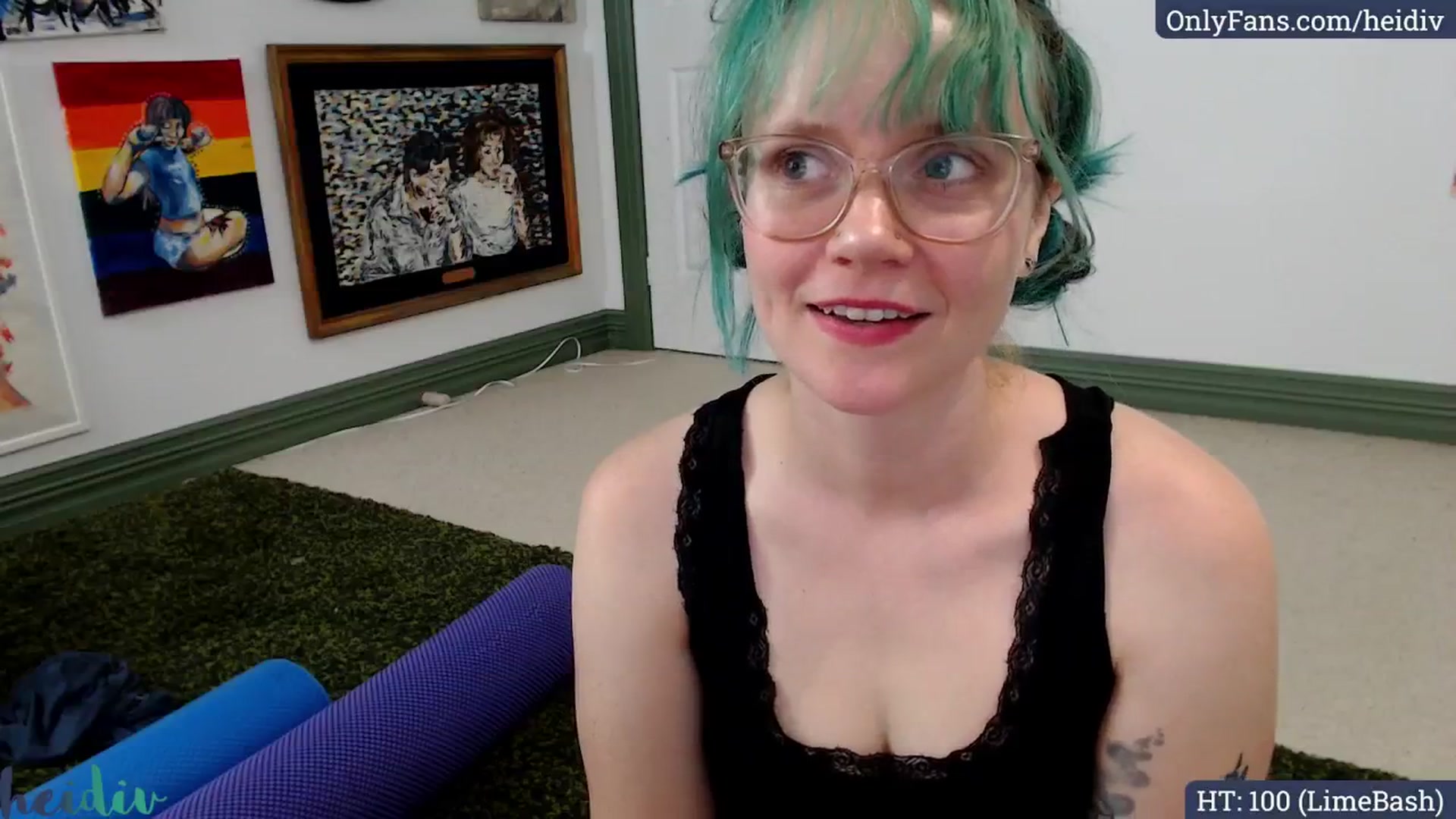 Gallery image thumbnail from Heidiv's myfreecams stream on, 01/02/2025, 04:55 image 2 of 20