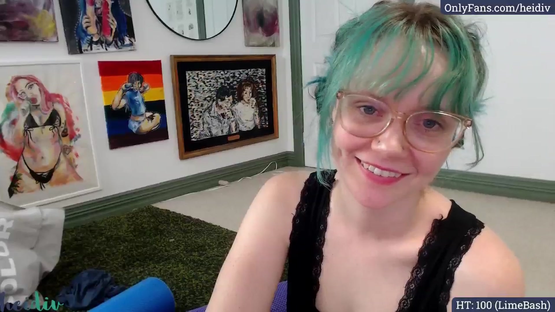 Gallery image thumbnail from Heidiv's myfreecams stream on, 01/02/2025, 04:55 image 17 of 20