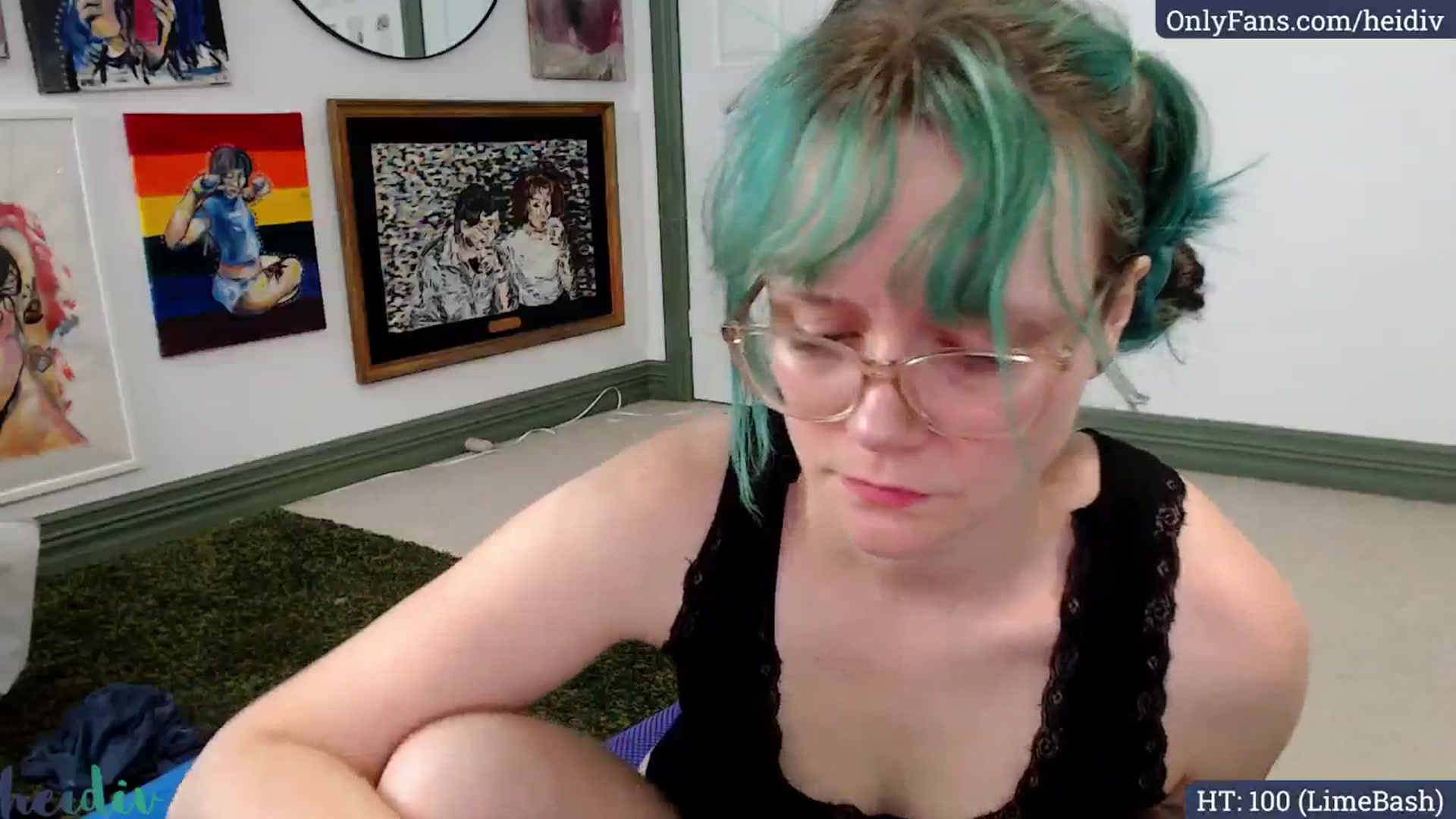 Gallery image thumbnail from Heidiv's myfreecams stream on, 01/02/2025, 04:55 image 8 of 20