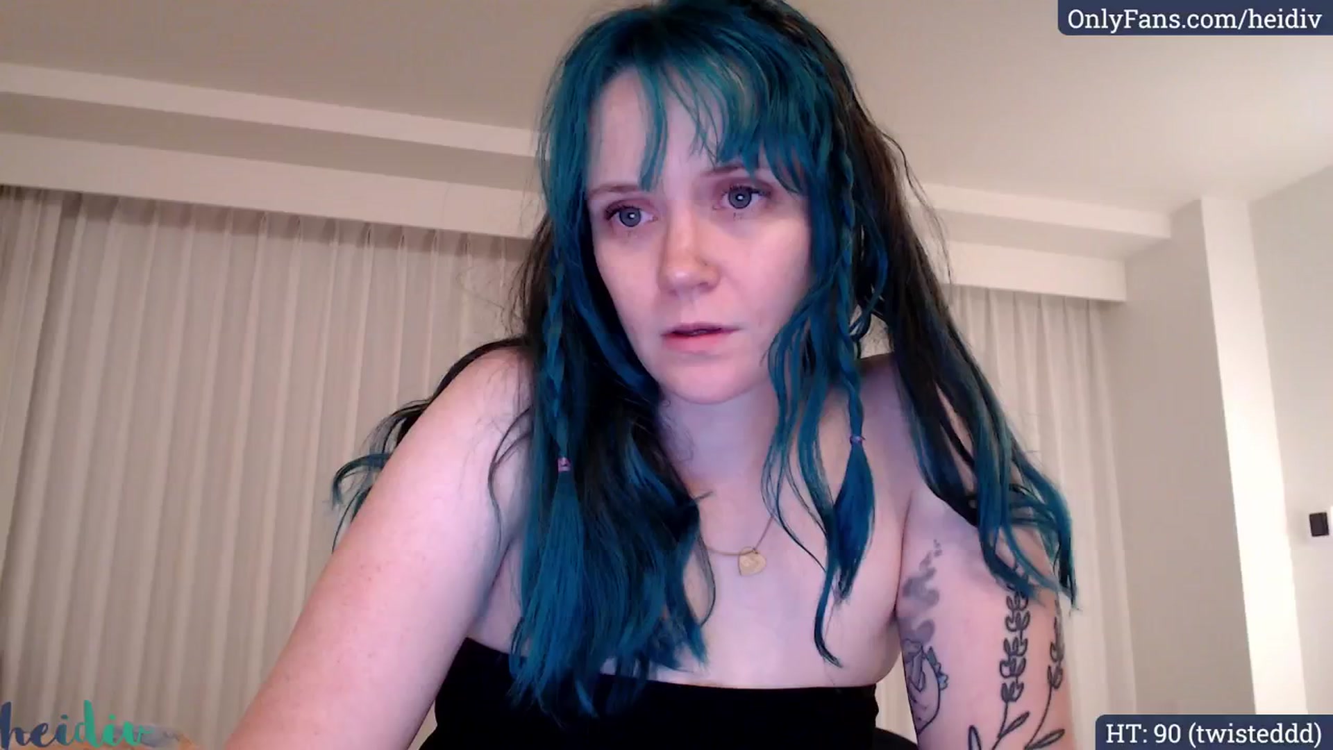 Gallery image thumbnail from Heidiv's myfreecams stream on, 01/24/2025, 08:23 image 19 of 20