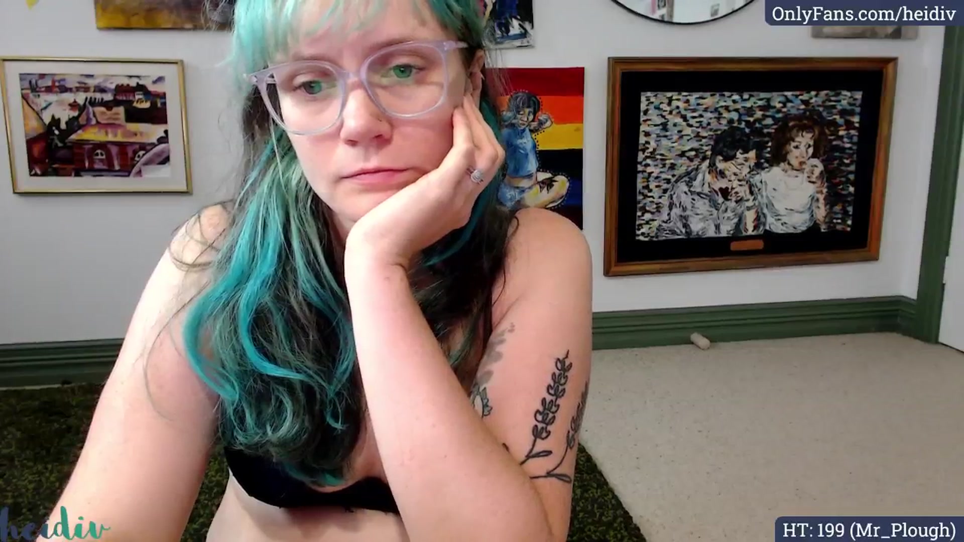 Gallery image thumbnail from Heidiv's myfreecams stream on, 03/28/2025, 09:54 image 19 of 20