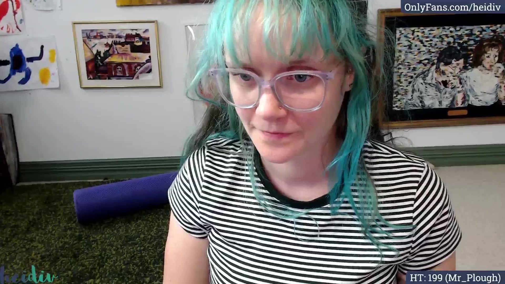 Gallery image thumbnail from Heidiv's myfreecams stream on, 03/28/2025, 09:54 image 2 of 20