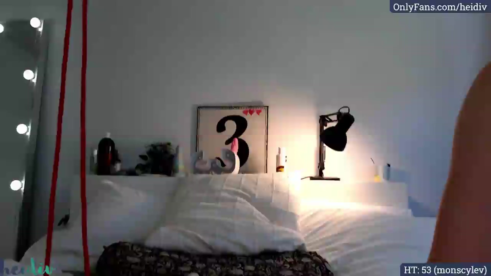 Gallery image thumbnail from Heidiv's myfreecams stream on, 05/12/2026, 02:54 image 14 of 20