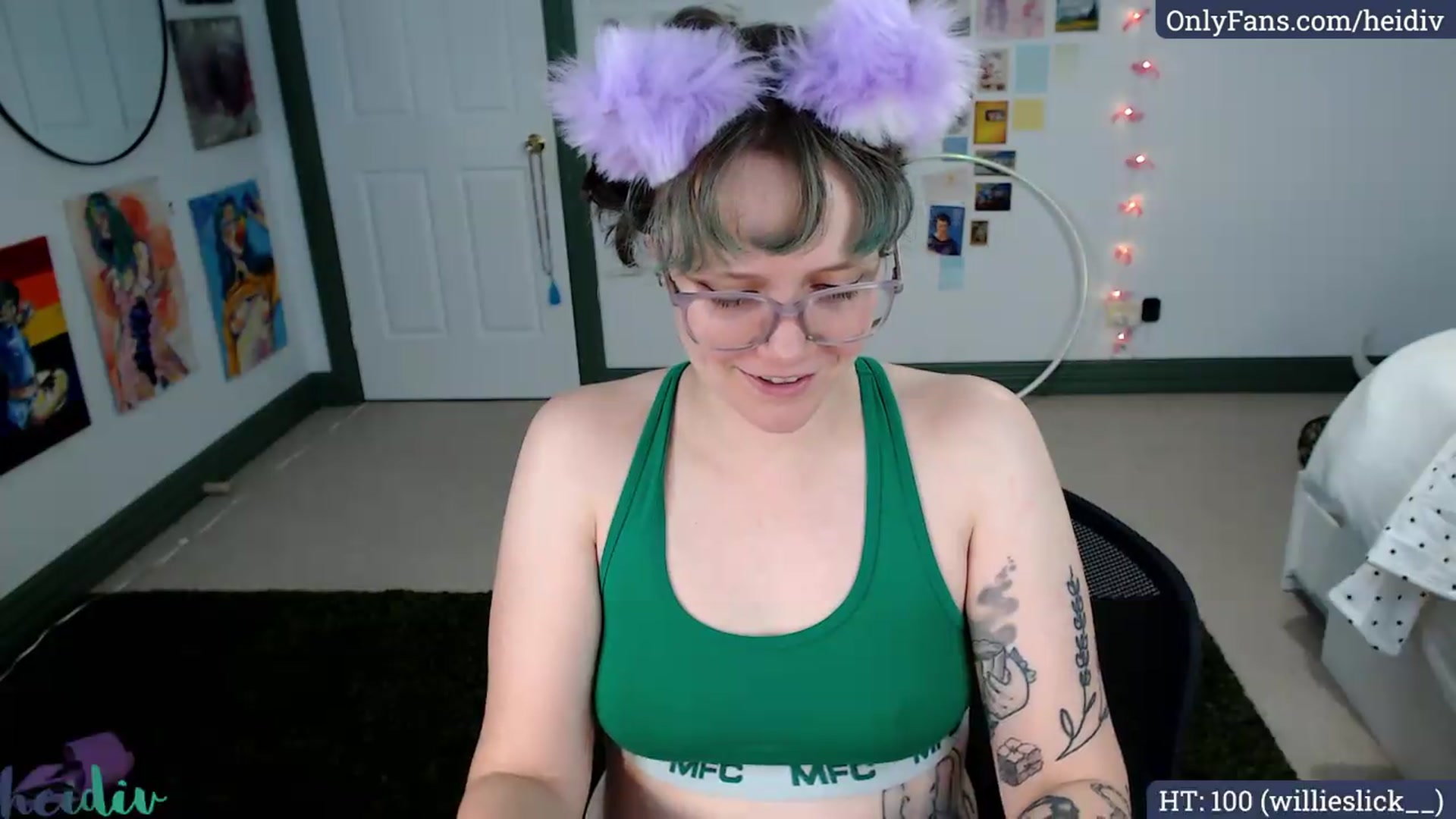 Gallery image thumbnail from Heidiv's myfreecams stream on, 05/18/2026, 05:37 image 9 of 20