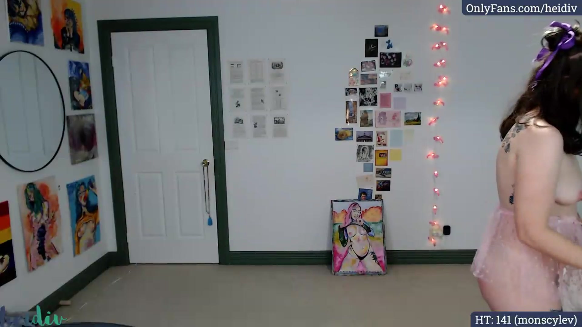 Gallery image thumbnail from Heidiv's myfreecams stream on, 05/22/2026, 04:11 image 16 of 20