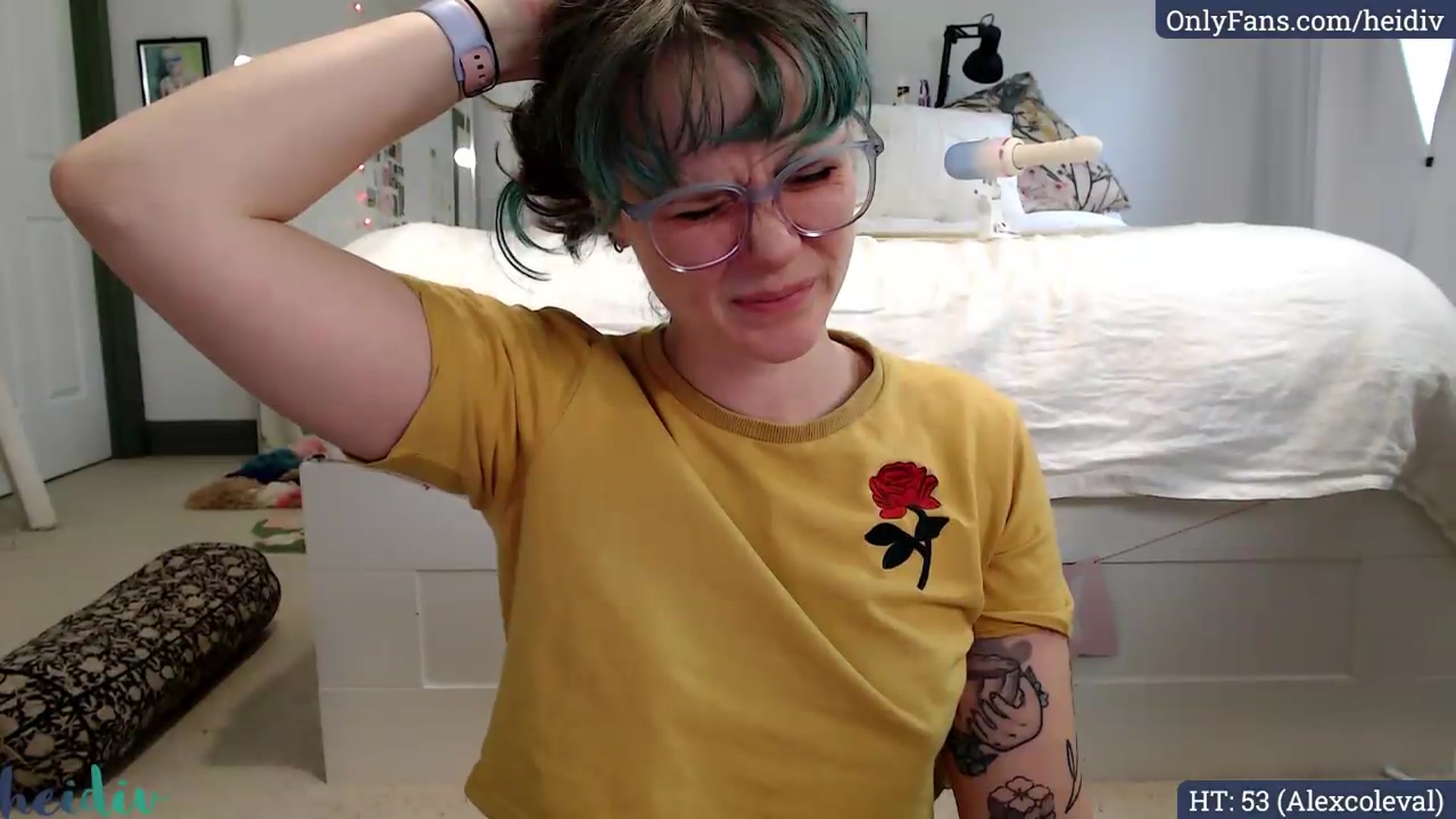 Gallery image thumbnail from Heidiv's myfreecams stream on, 05/25/2026, 04:55 image 17 of 20