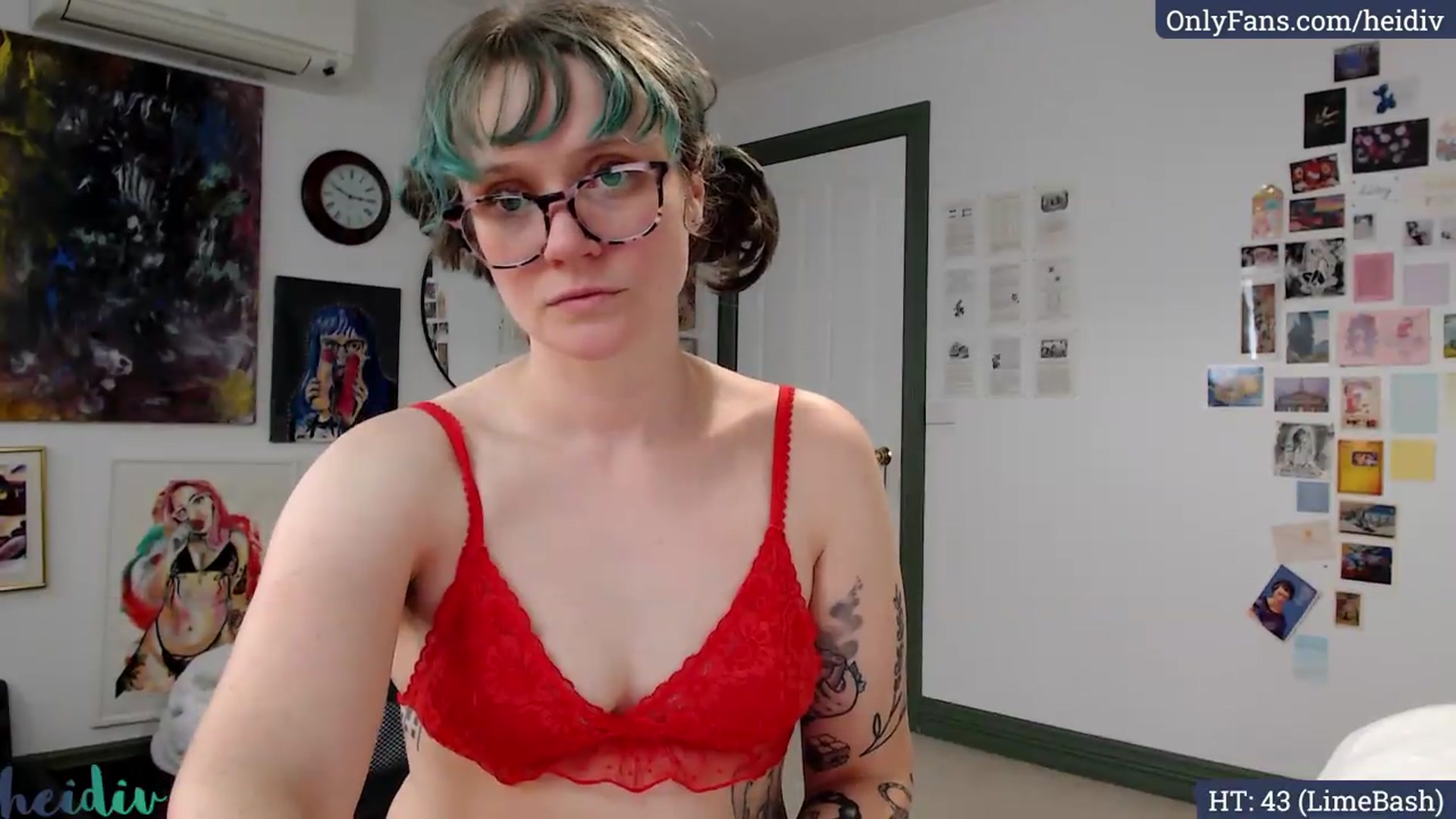 Gallery image thumbnail from Heidiv's myfreecams stream on, 05/29/2026, 04:57 image 6 of 20