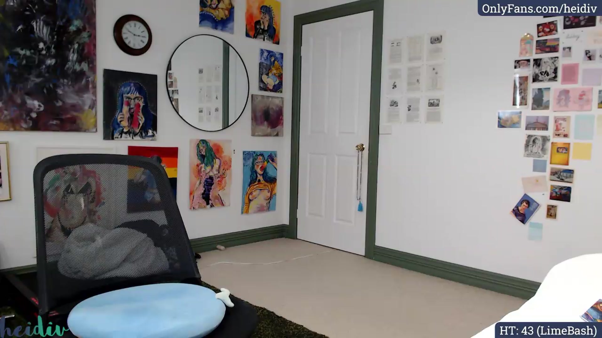 Gallery image thumbnail from Heidiv's myfreecams stream on, 05/29/2026, 04:57 image 16 of 20