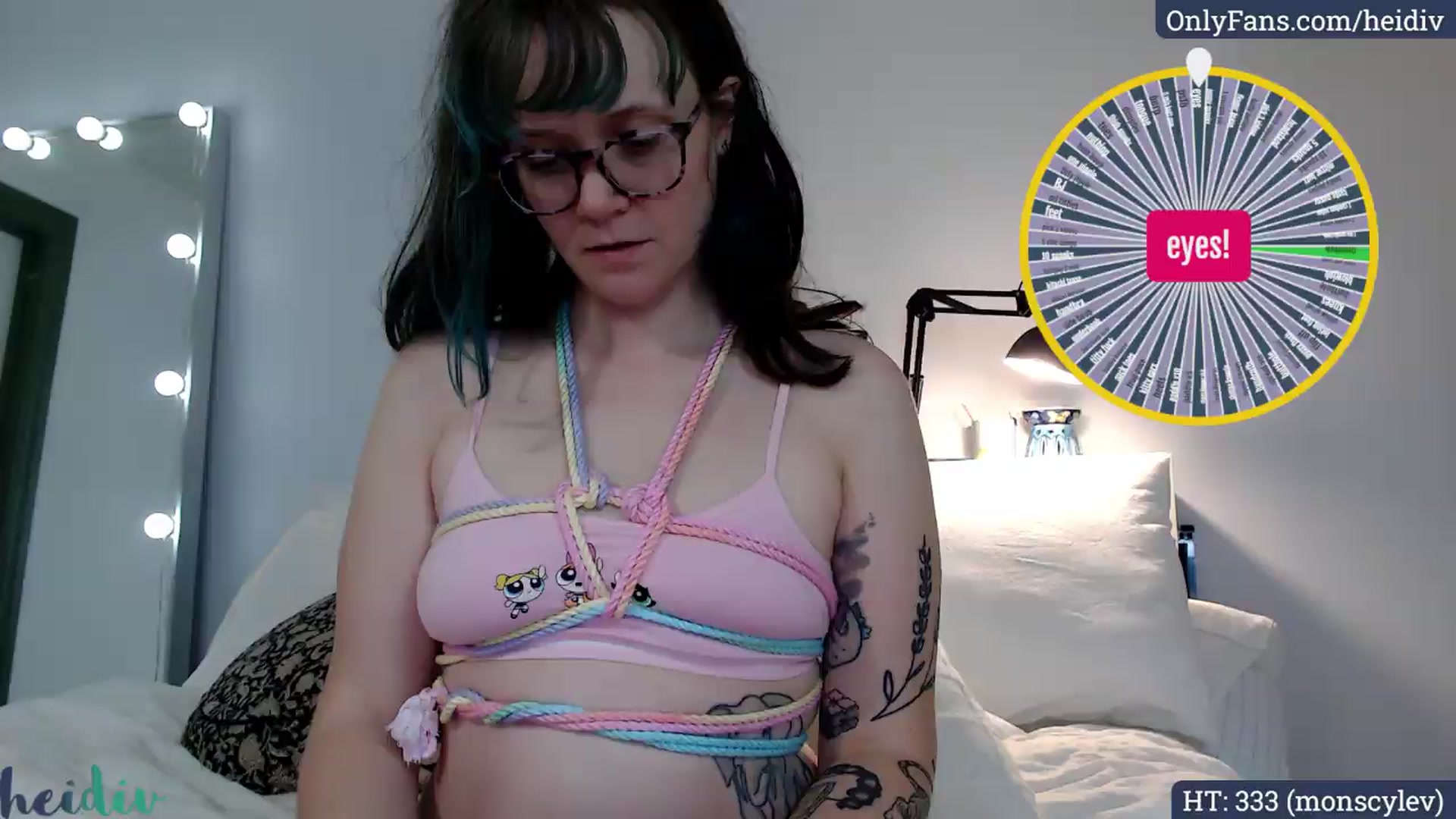 Gallery image thumbnail from Heidiv's myfreecams stream on, 06/03/2026, 12:03 image 7 of 20