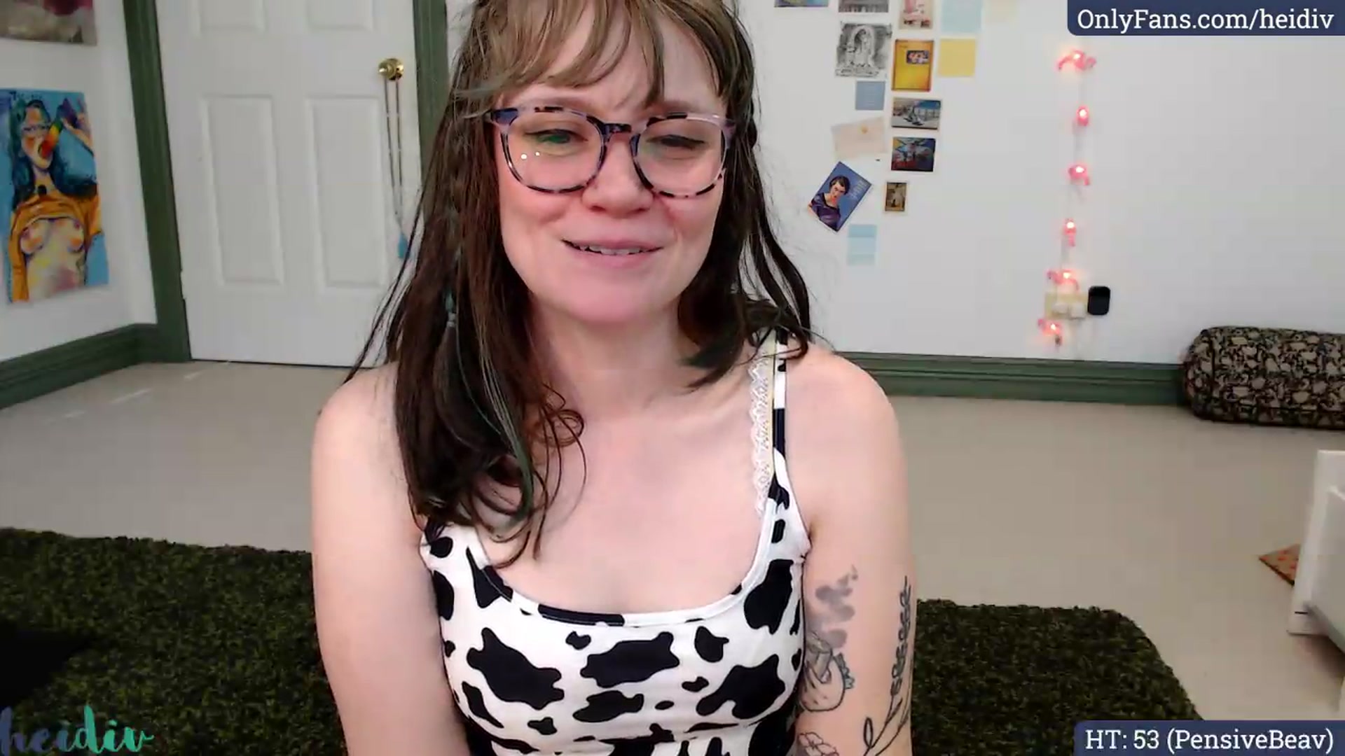 Gallery image thumbnail from Heidiv's myfreecams stream on, 07/20/2026, 05:39 image 4 of 20