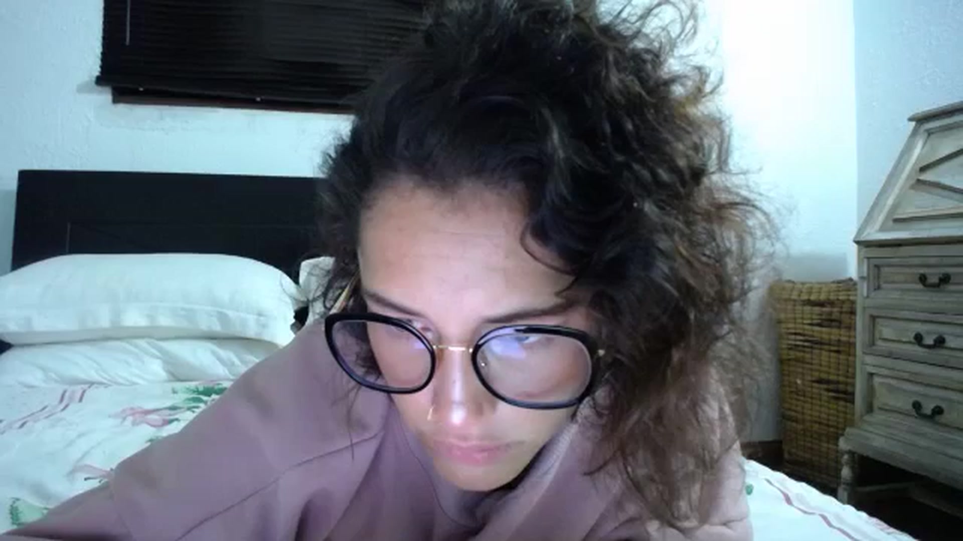 Gallery image thumbnail from Heidy_klum_'s myfreecams stream on, 10/29/2024, 09:19 image 13 of 20