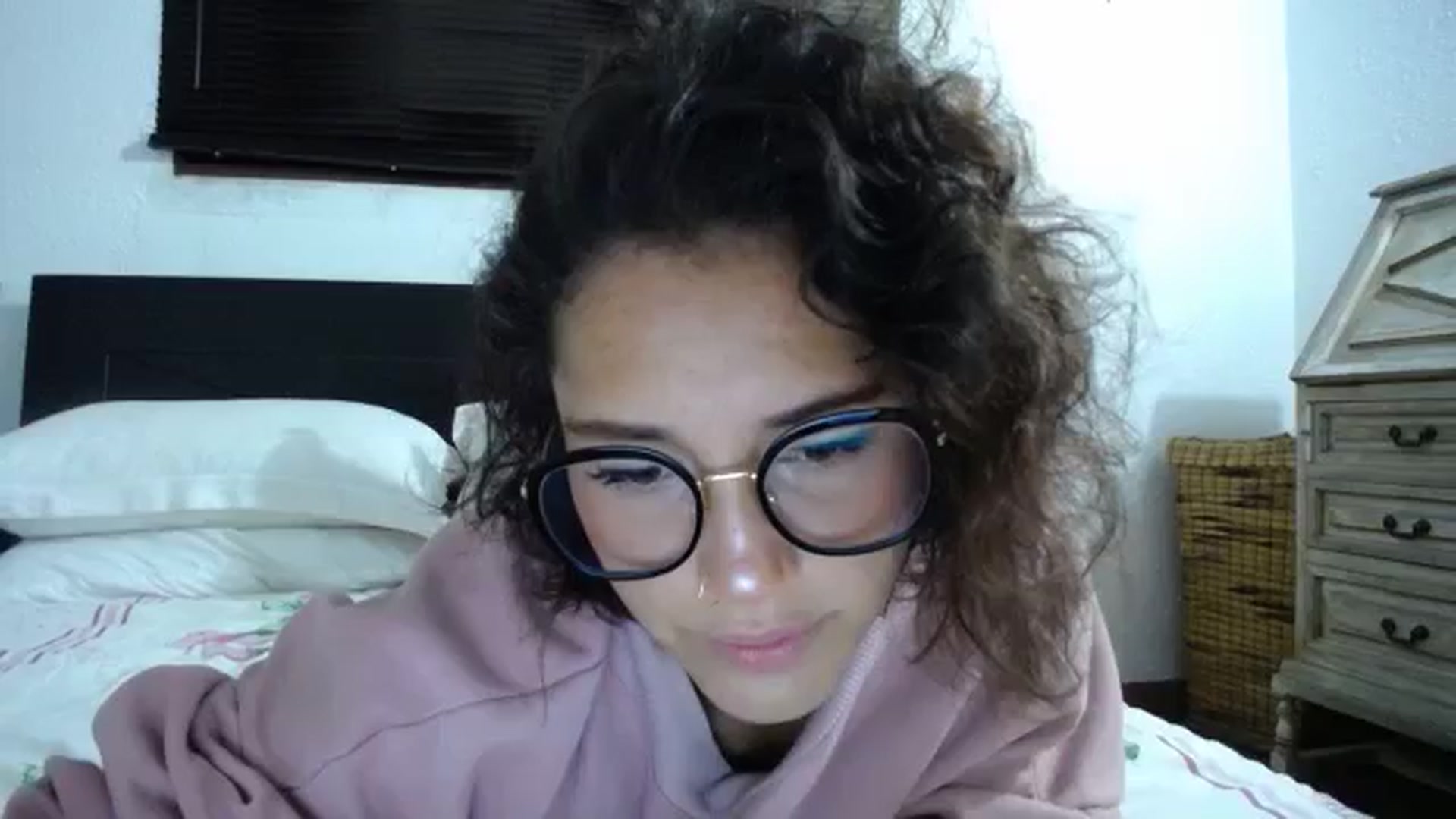 Gallery image thumbnail from Heidy_klum_'s myfreecams stream on, 10/29/2024, 09:19 image 15 of 20