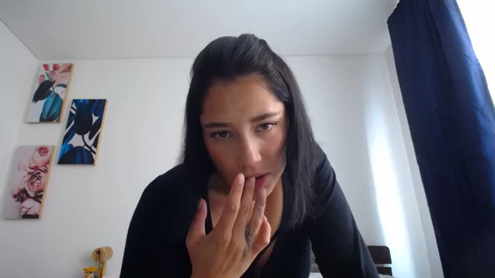 Gallery image thumbnail from Heidy_klum_'s myfreecams stream on, 12/10/2024, 18:55 image 20 of 20
