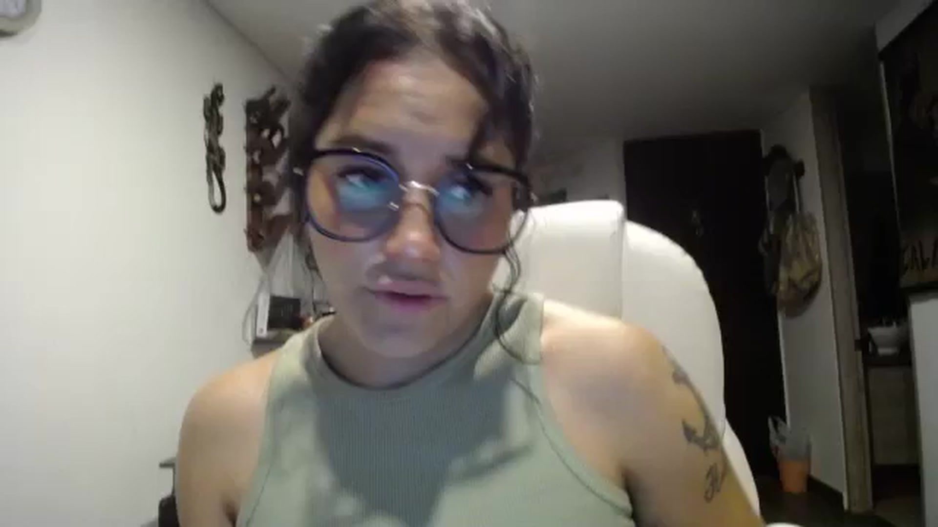 Gallery image thumbnail from Heidy_klum_'s myfreecams stream on, 12/17/2024, 09:11 image 20 of 20