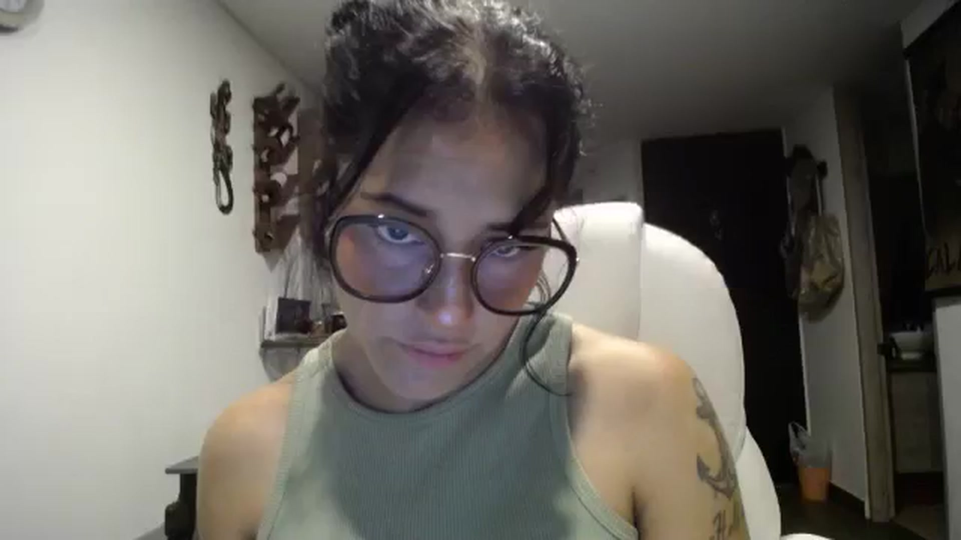 Gallery image thumbnail from Heidy_klum_'s myfreecams stream on, 12/17/2024, 09:11 image 19 of 20