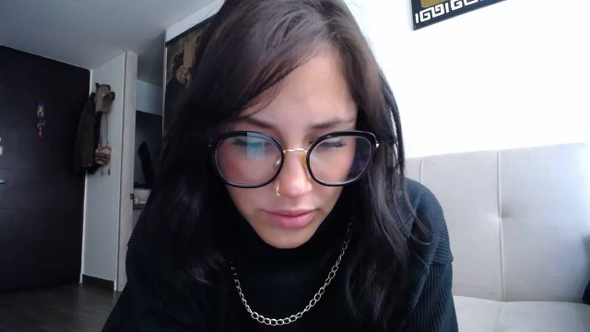 Gallery image thumbnail from Heidy_klum_'s myfreecams stream on, 03/09/2025, 13:09 image 12 of 20