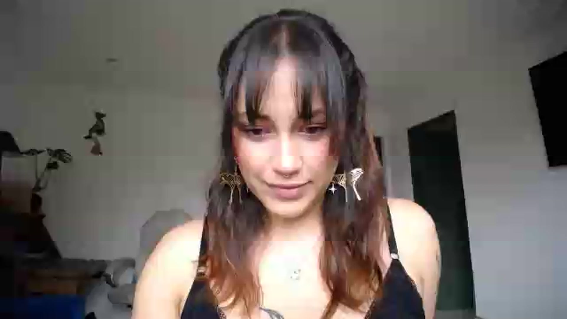Gallery image thumbnail from Heidy_klum_'s myfreecams stream on, 05/25/2026, 17:30 image 18 of 20