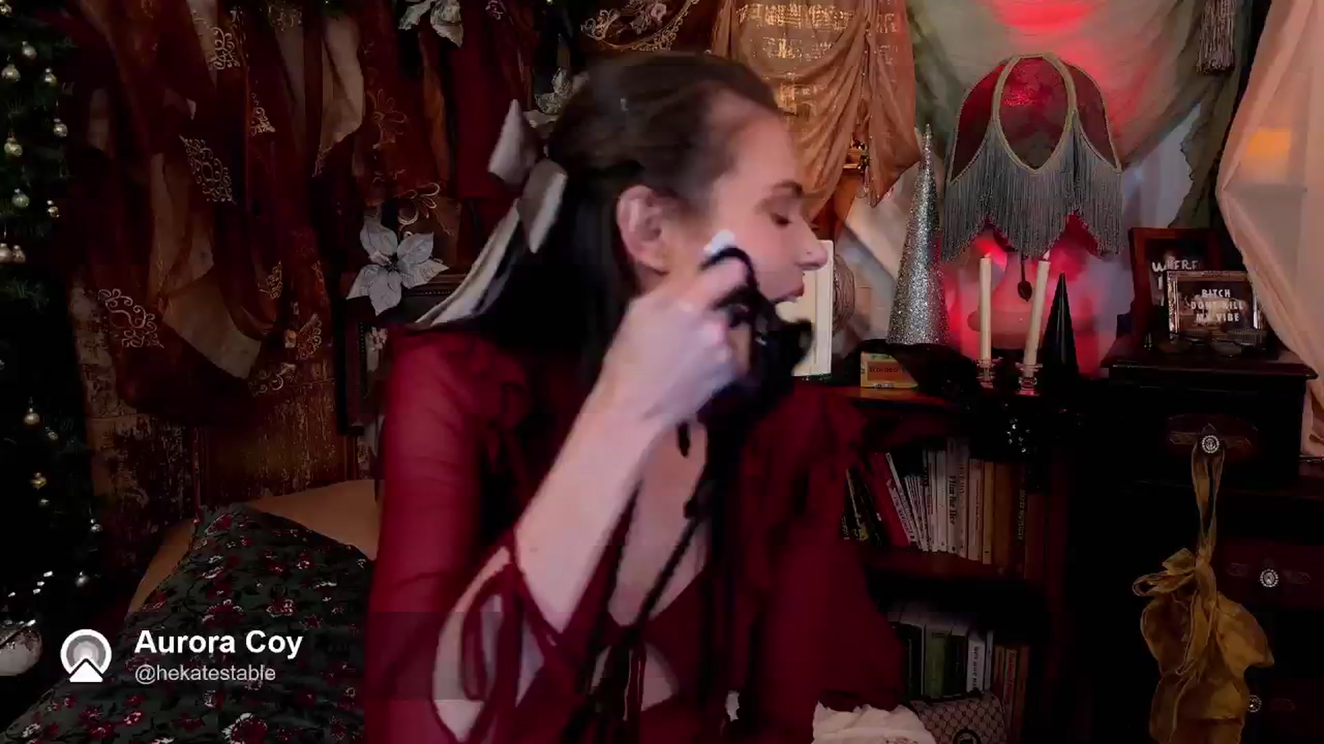 Gallery image thumbnail from HekatesTable's myfreecams stream on, 12/04/2024, 12:25 image 6 of 20