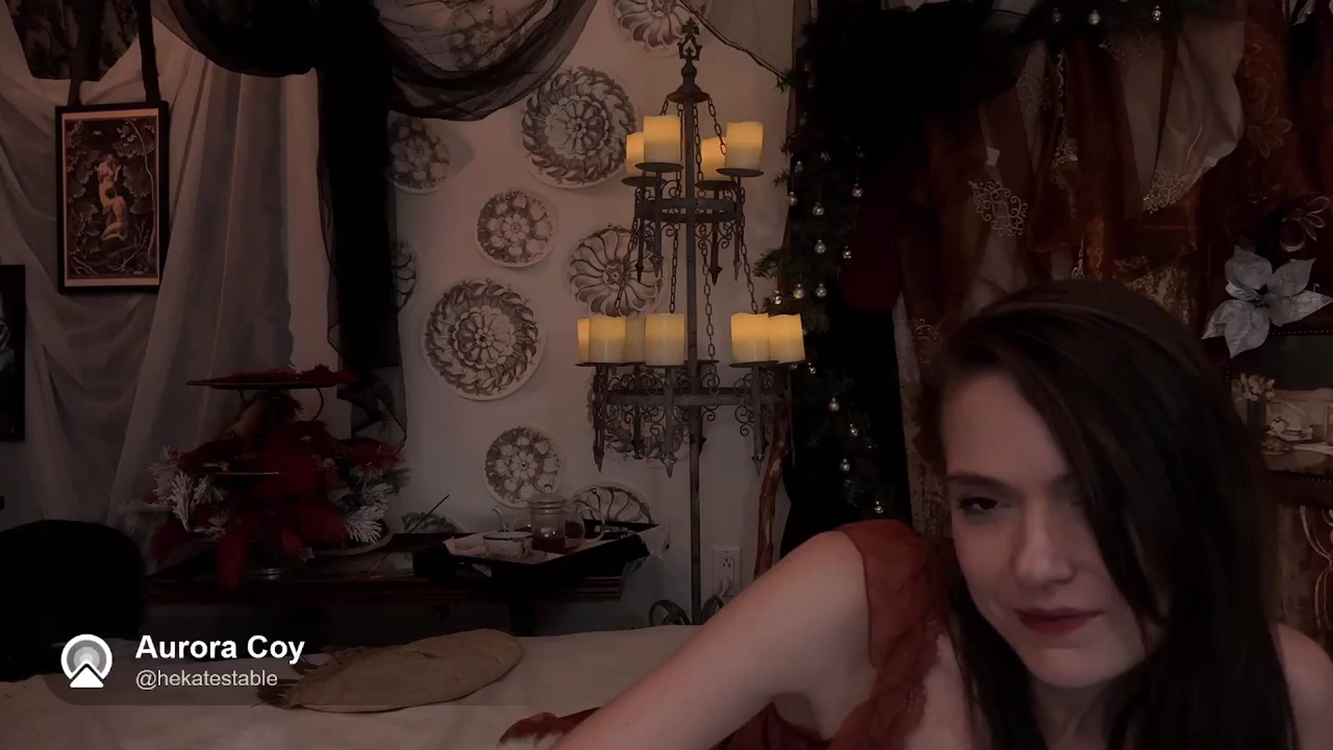Gallery image thumbnail from HekatesTable's myfreecams stream on, 12/23/2024, 08:04 image 17 of 20