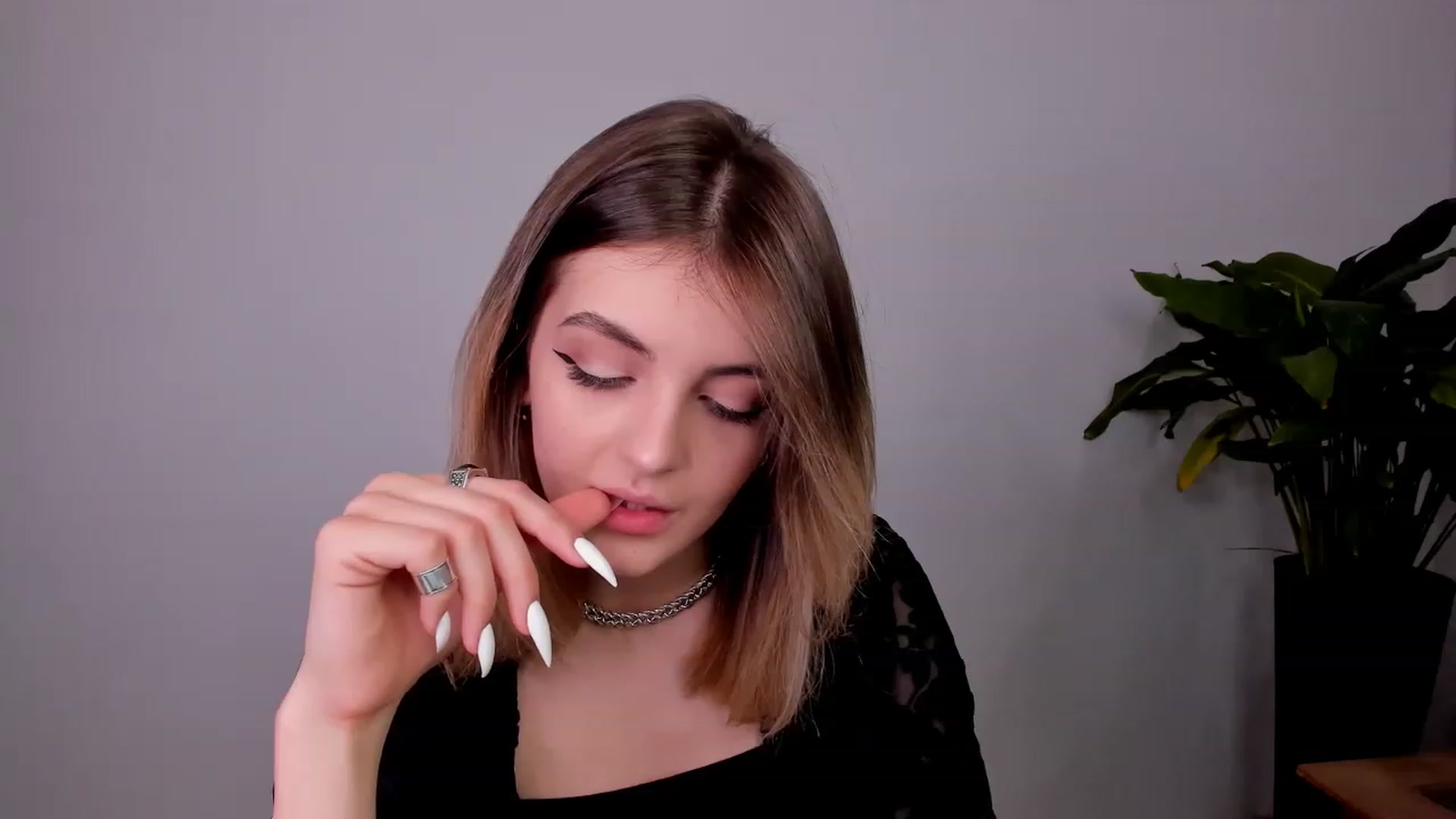 Gallery image thumbnail from HelelGretta's myfreecams stream on, 11/14/2022, 20:04 image 5 of 20