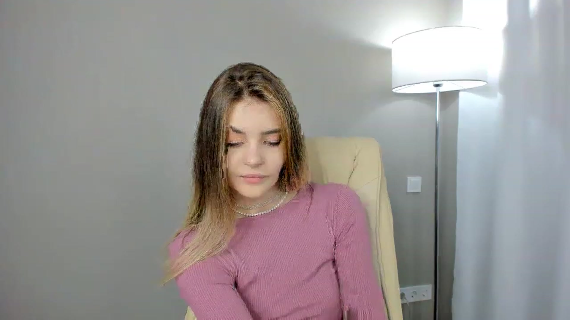 Gallery image thumbnail from HelelGretta's myfreecams stream on, 06/06/2023, 08:56 image 11 of 20